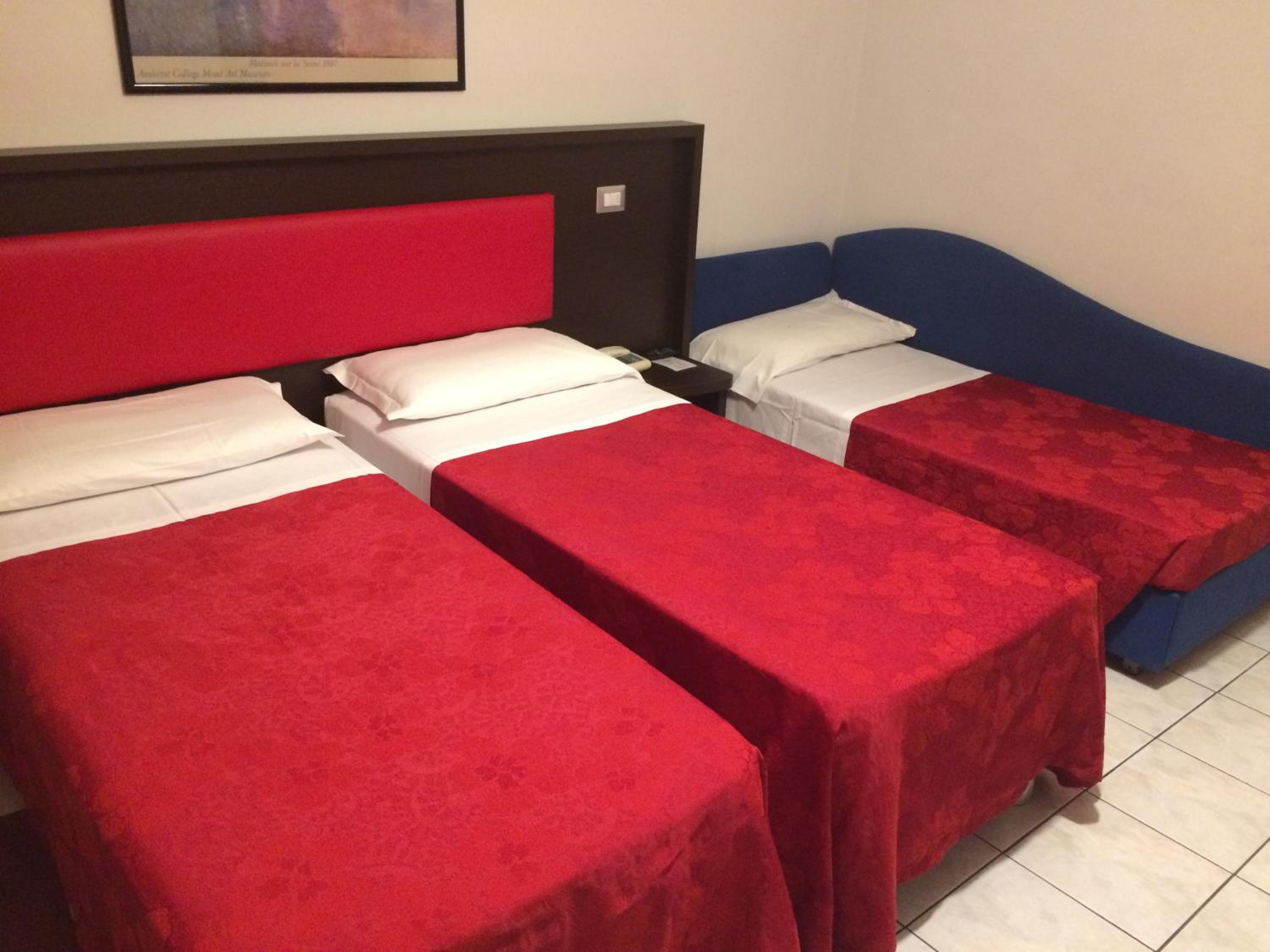 Triple Room