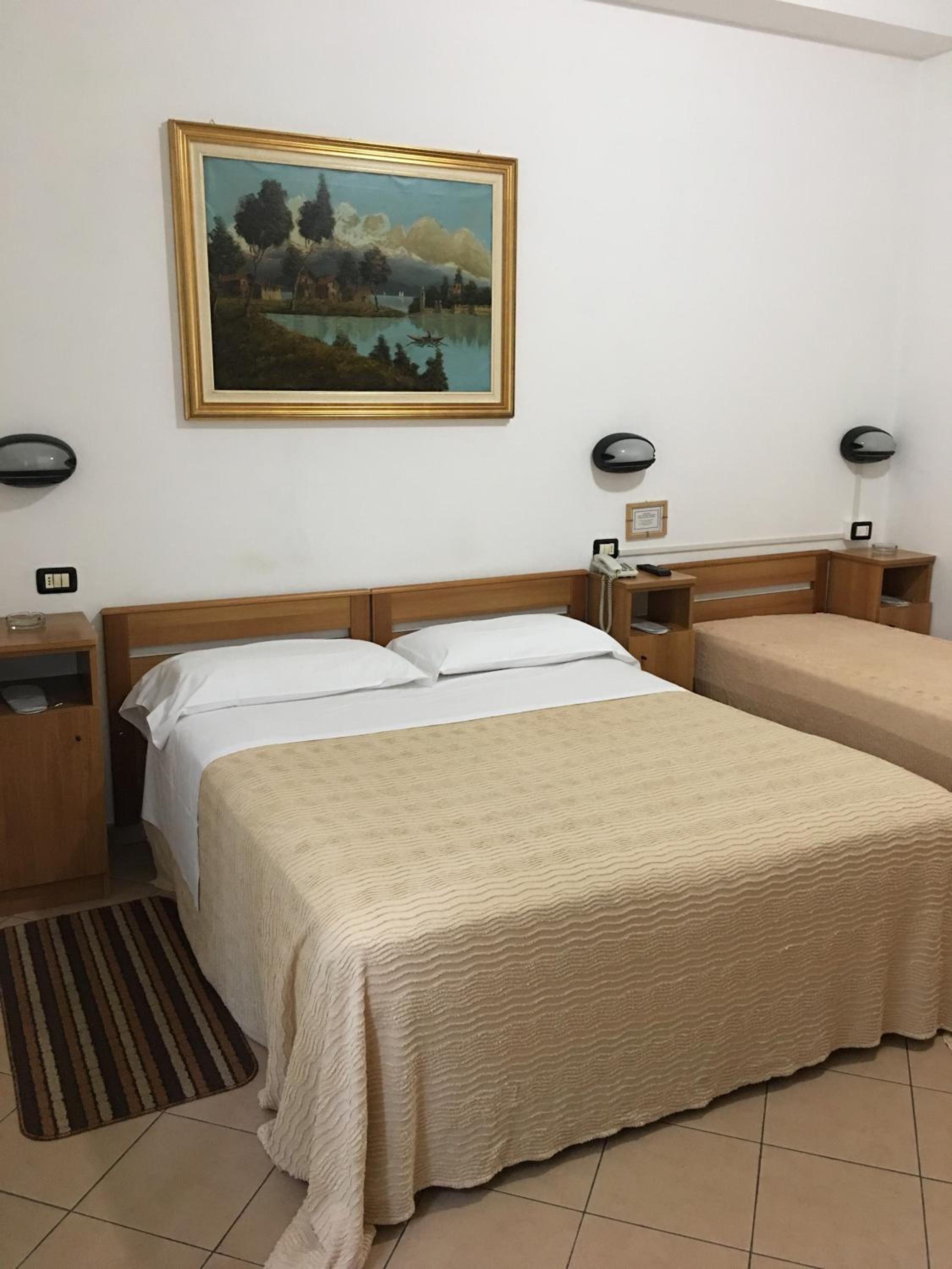 Triple Room - Photo 3