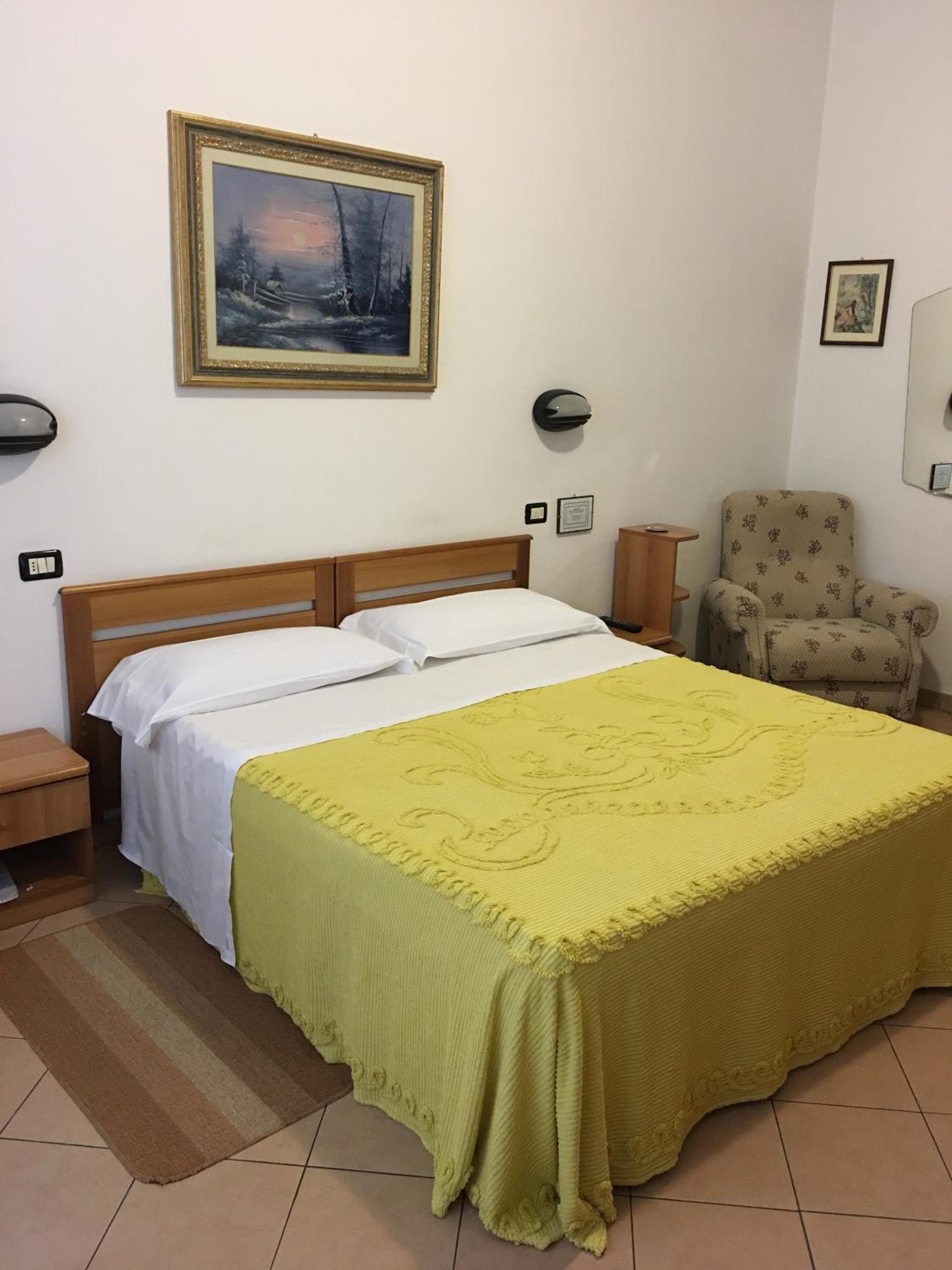 Double or Twin Room - Photo 1