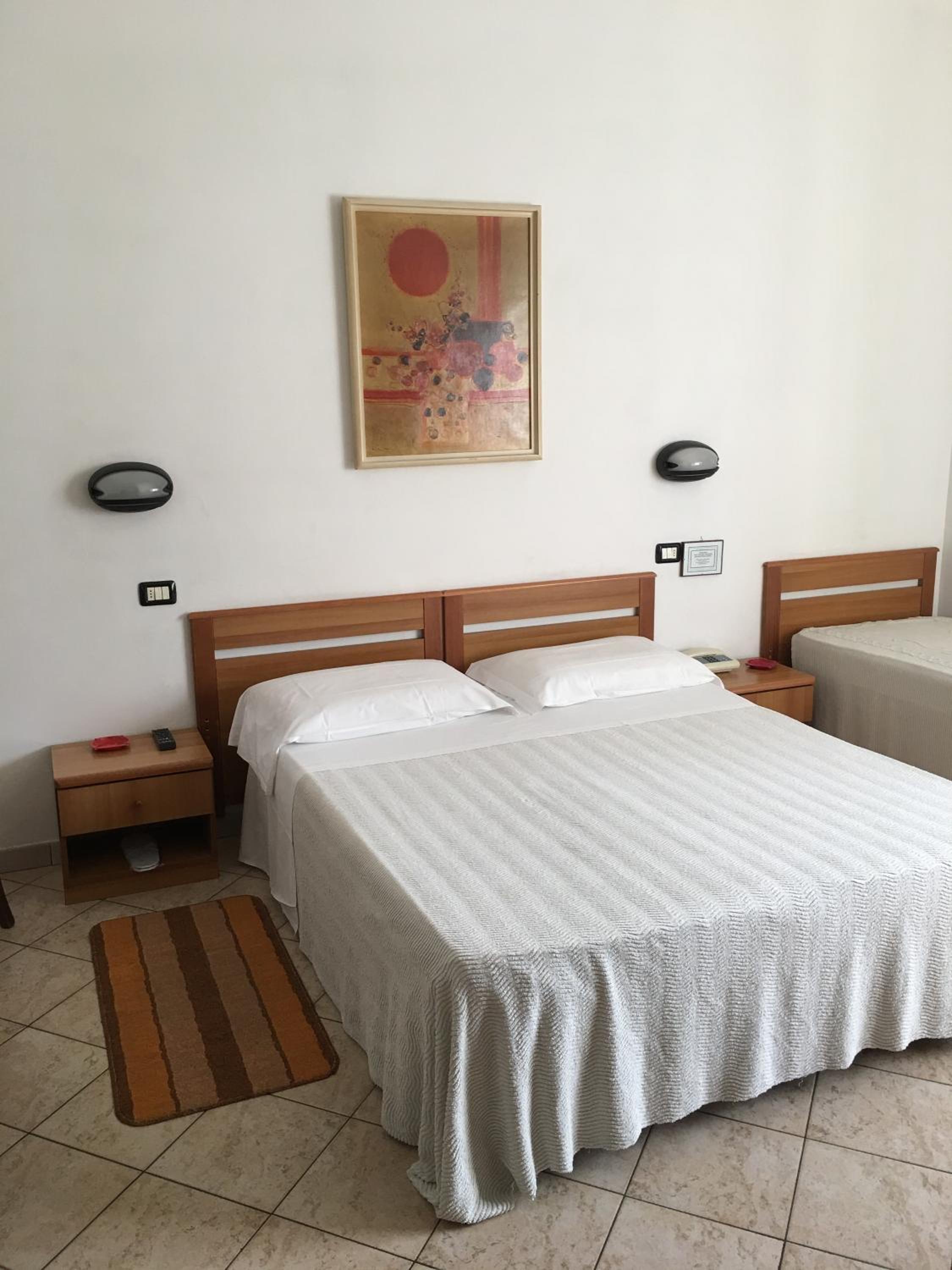 Triple Room - Photo 5