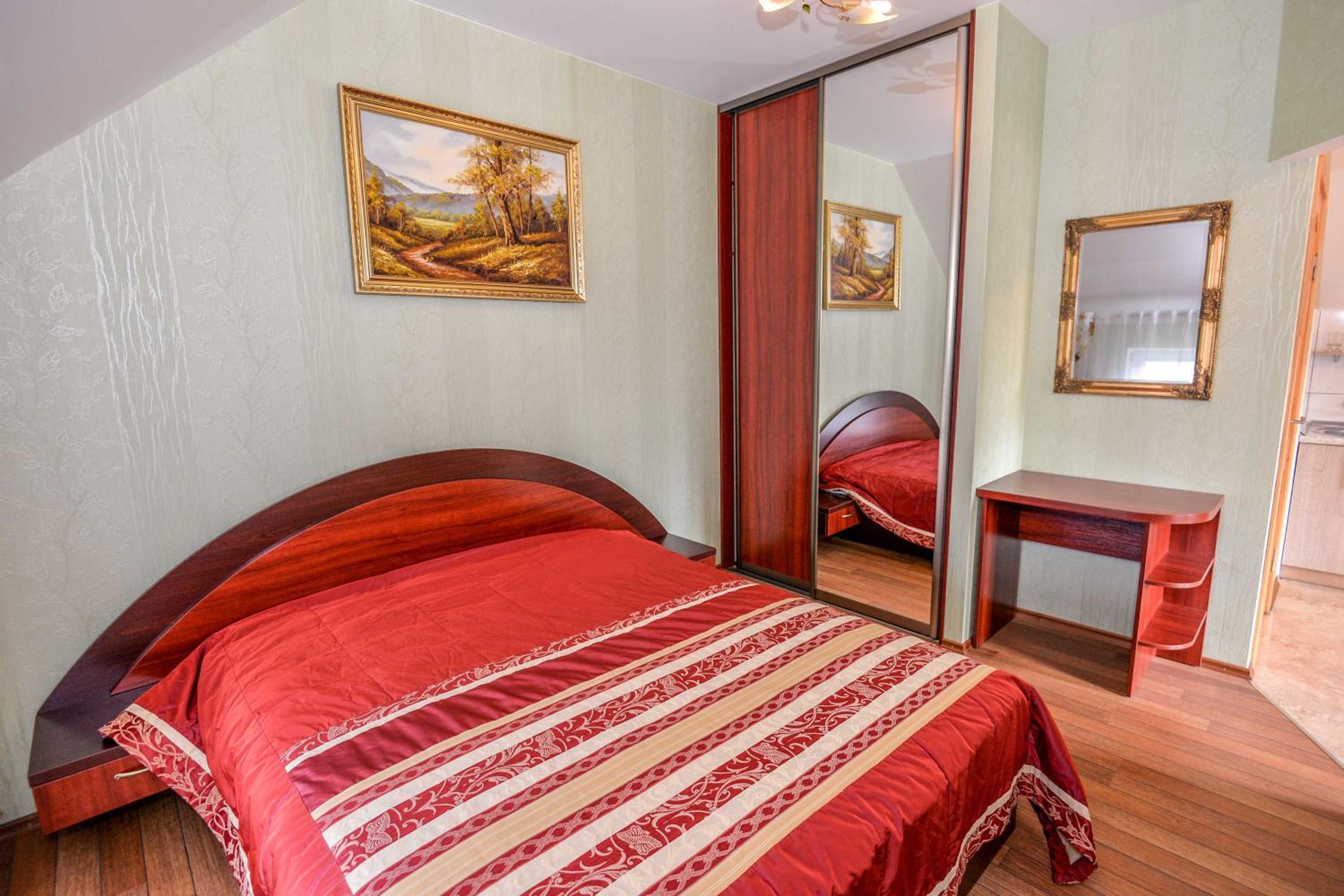 Standard Suite - Photo 4