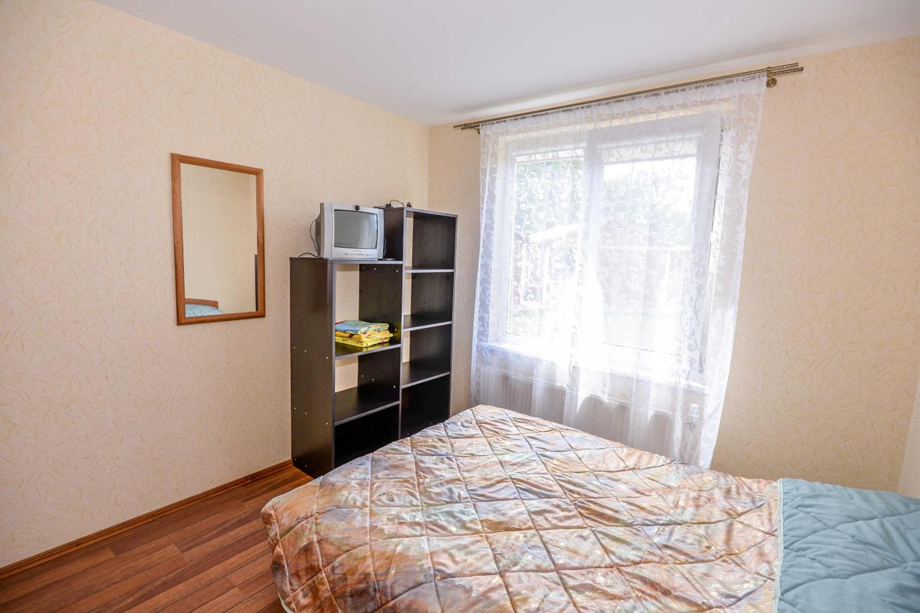 Basic Triple Room with Shared Bathroom photo 2