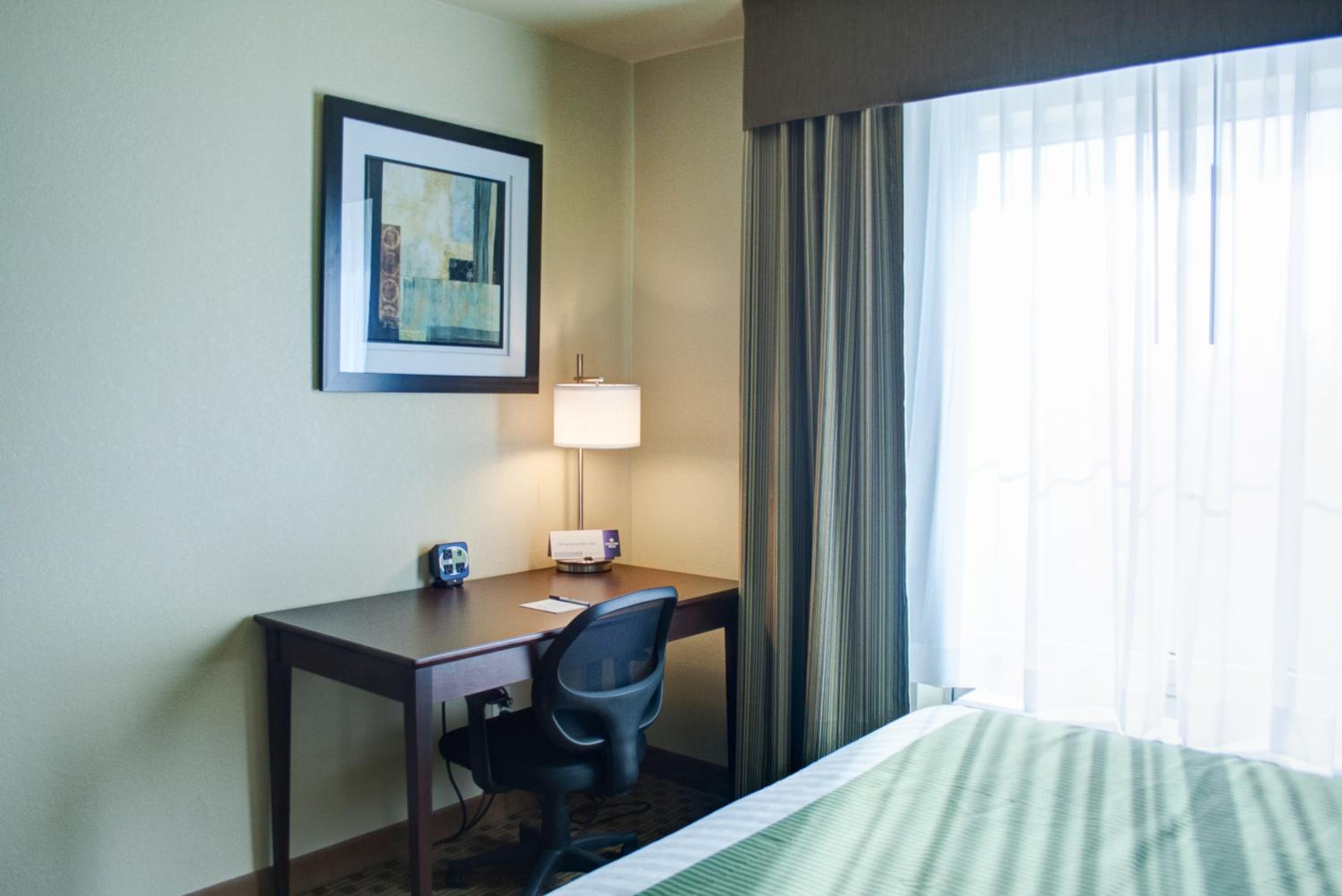 Deluxe Queen Room photo 3