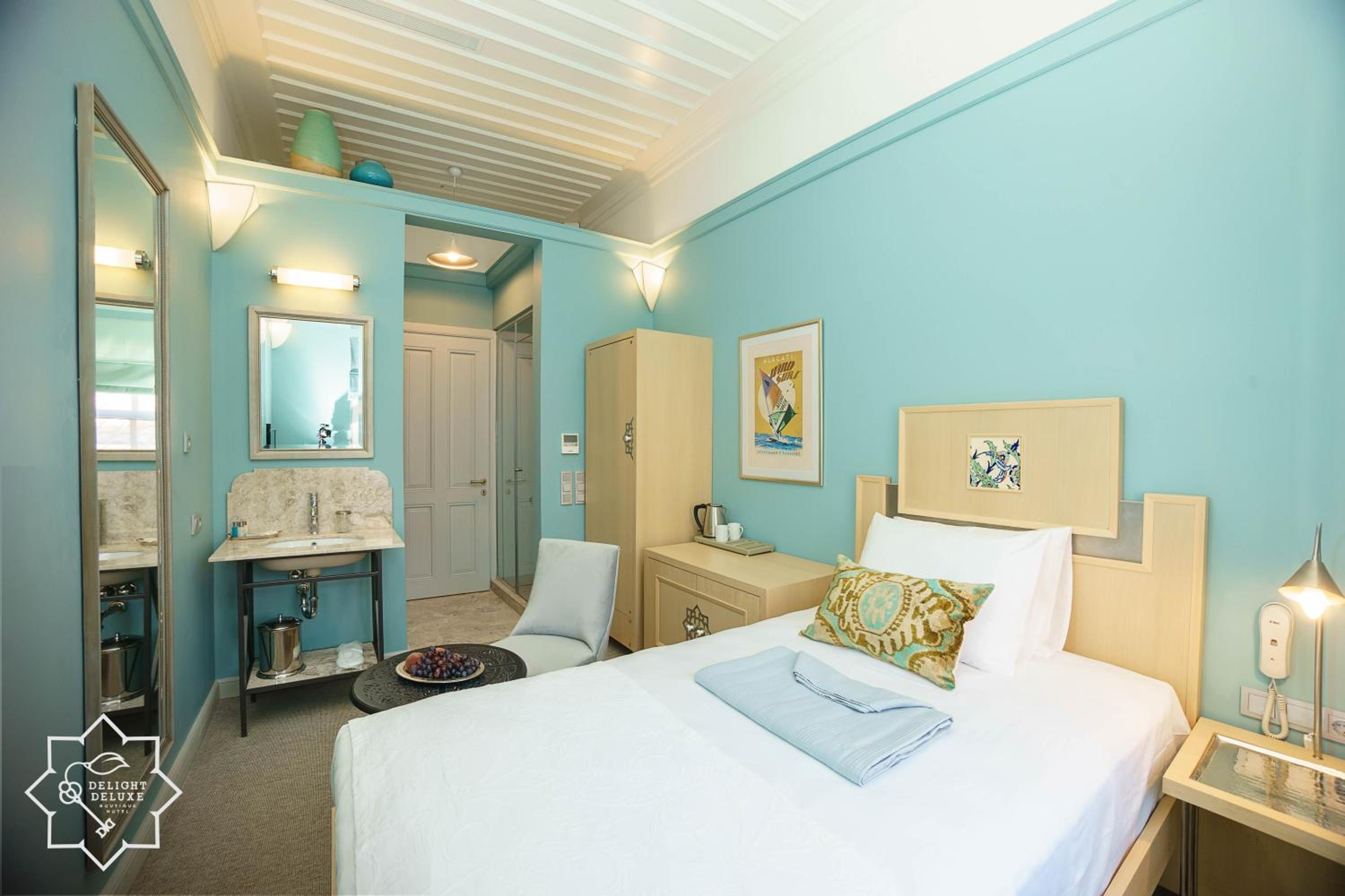 Deluxe Single Room