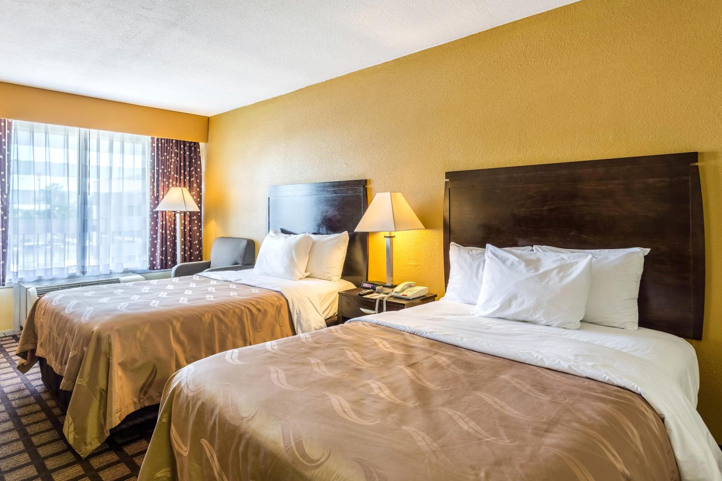 Double Room with Two Double Beds - Non-Smoking - Photo 1