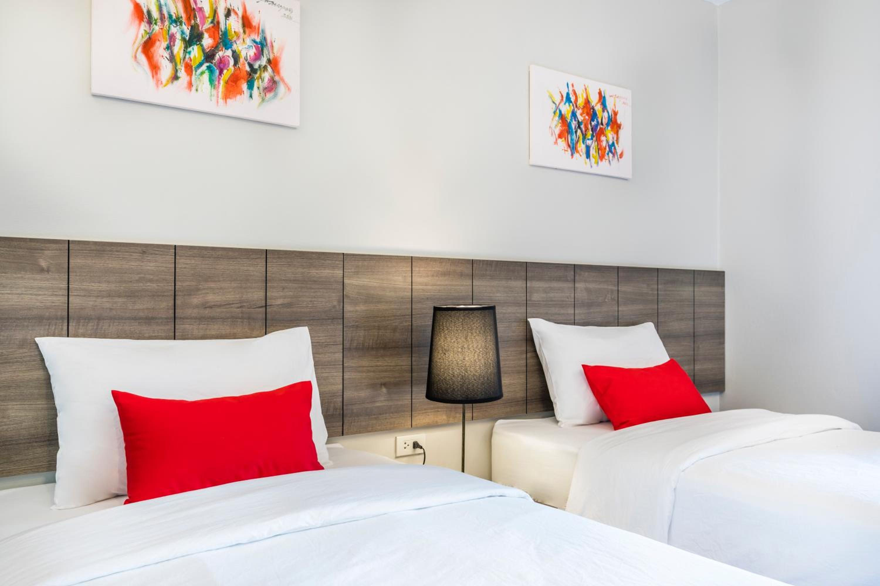 Standard Twin Room photo 2