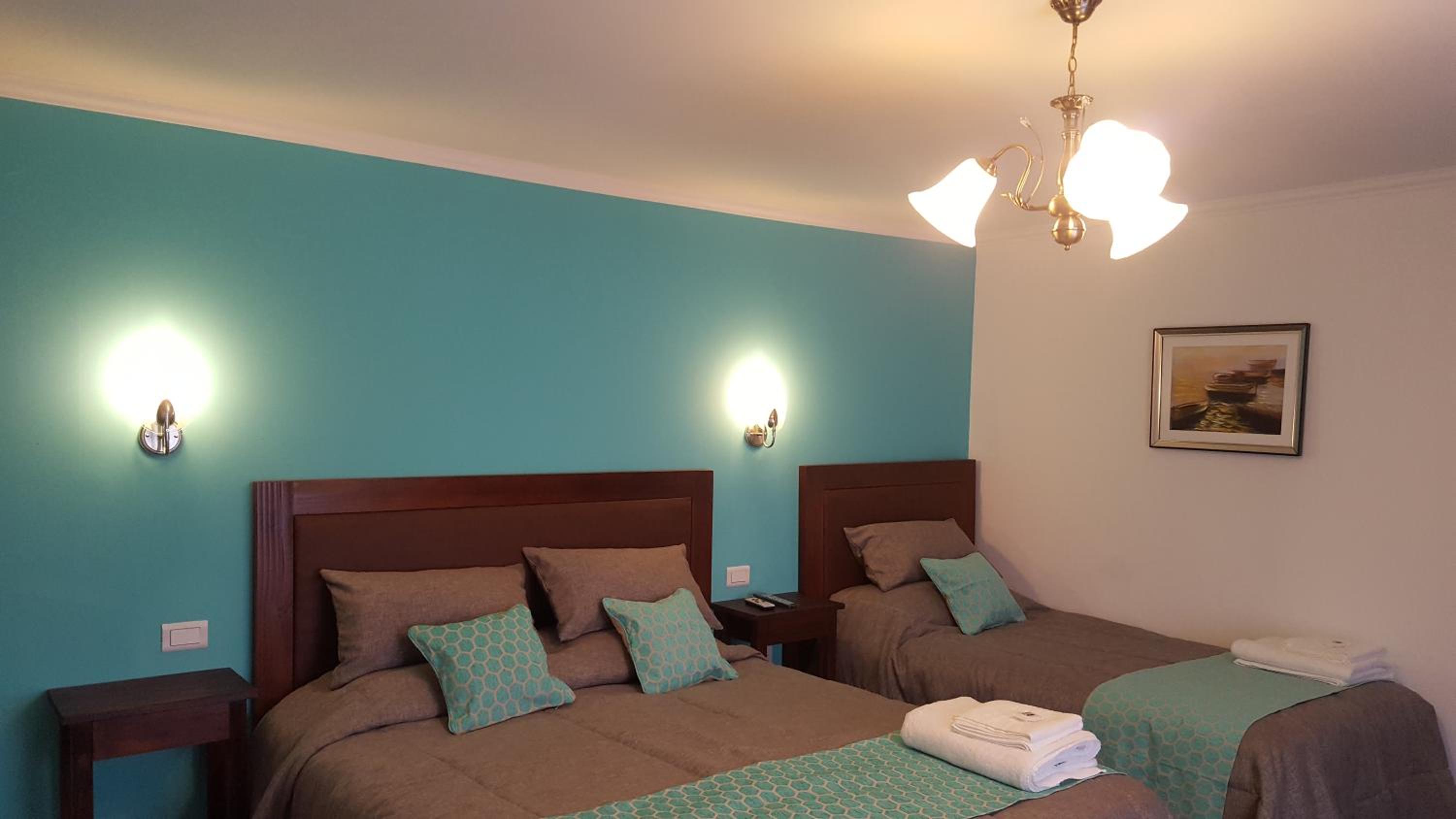 Triple Room with Private Bathroom photo 2