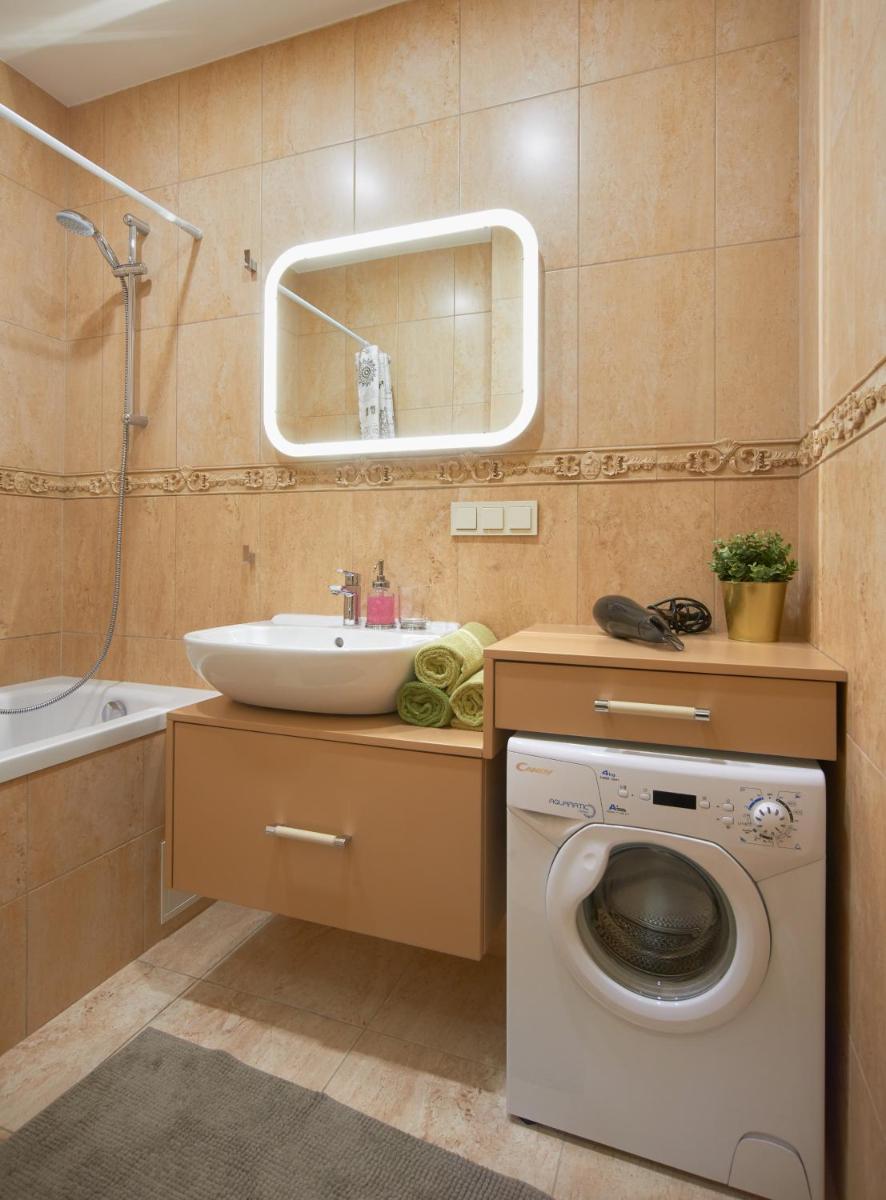 Deluxe Apartment - Photo 9