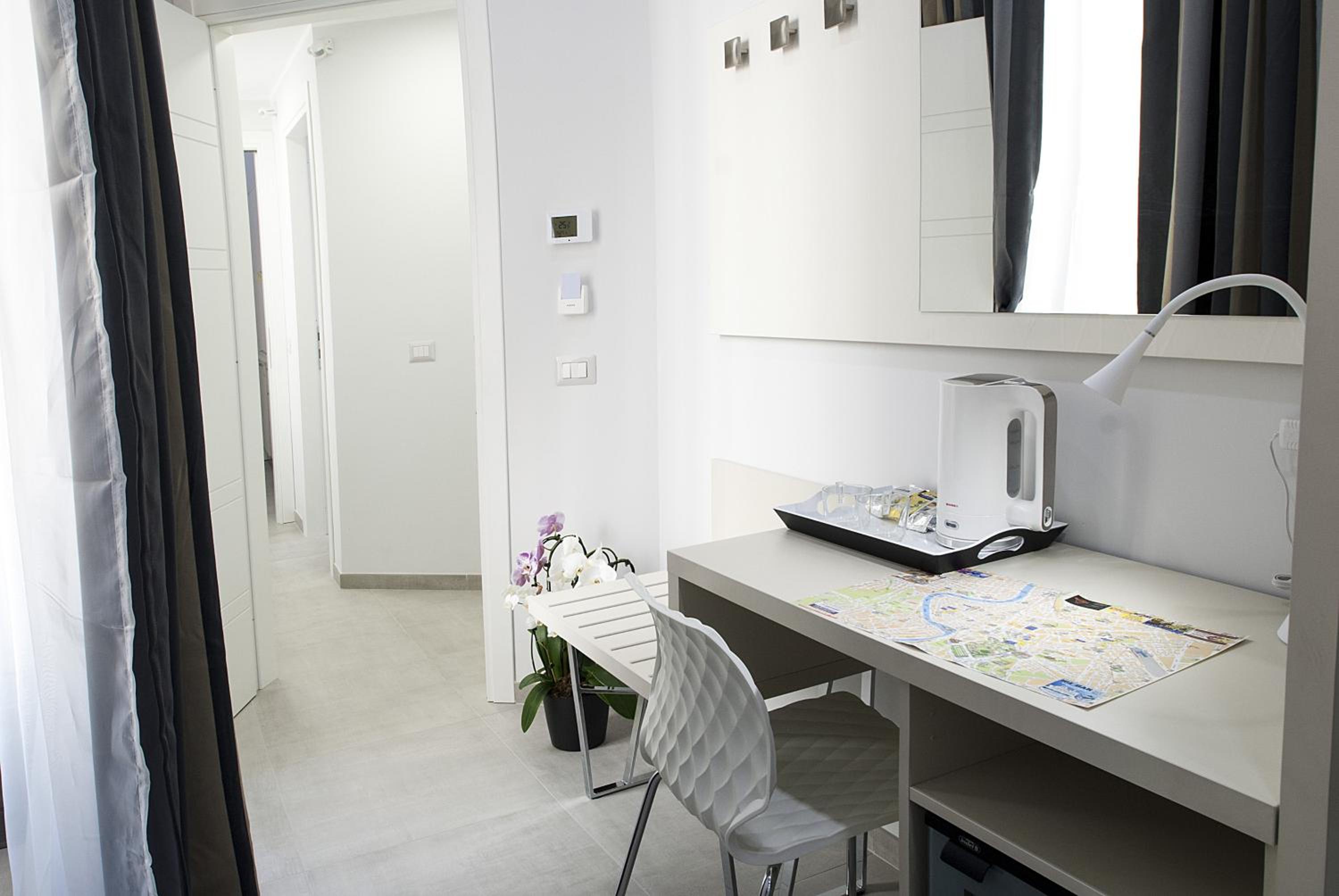 Double or Twin Room photo 3
