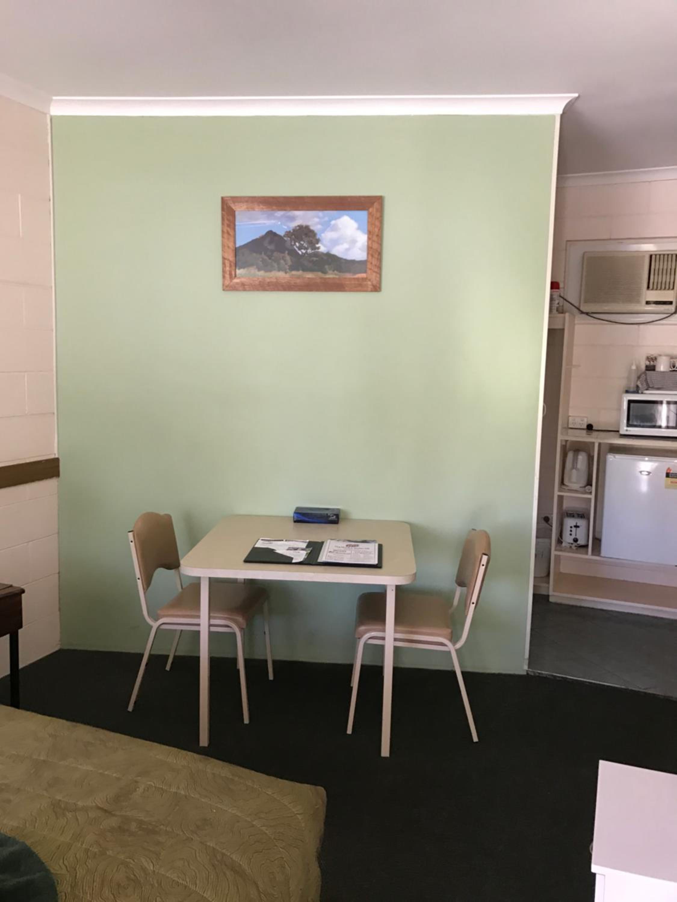 Budget Double Room - Photo 5