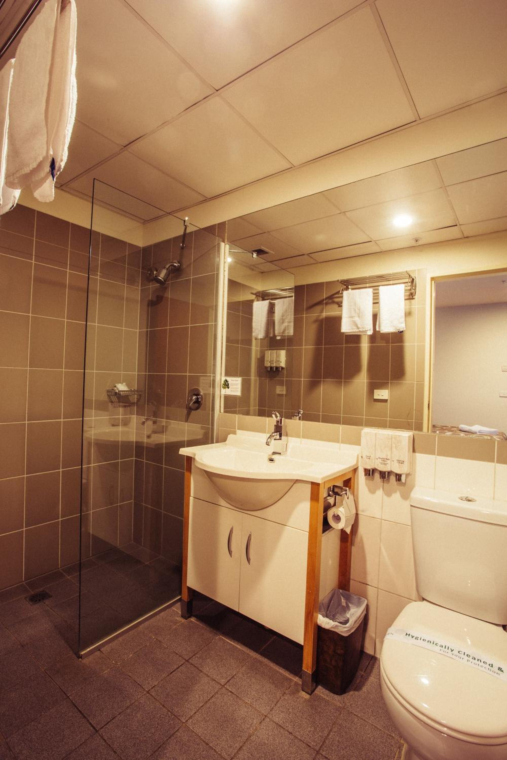 Studio Apartment - Photo 12