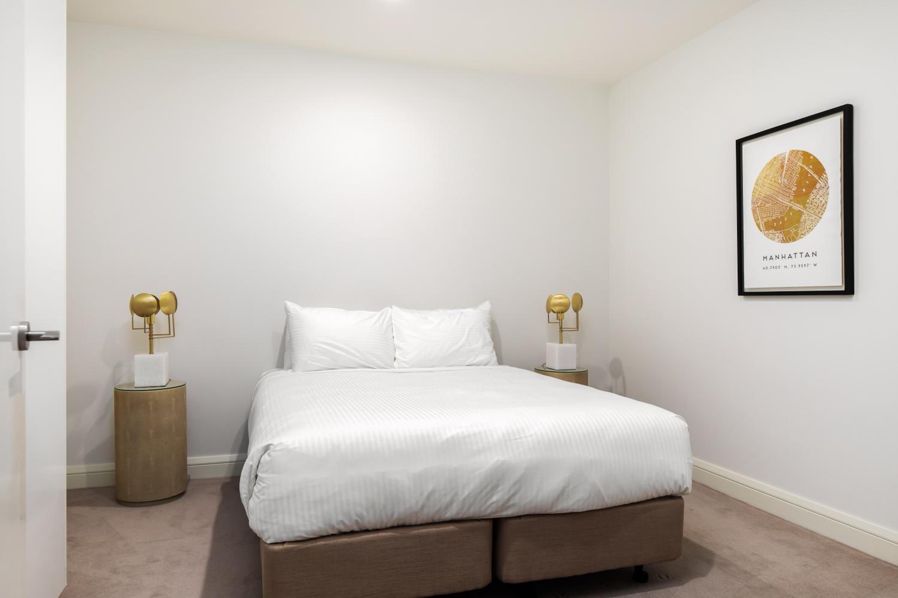 Two-Bedroom Deluxe Apartment photo 3