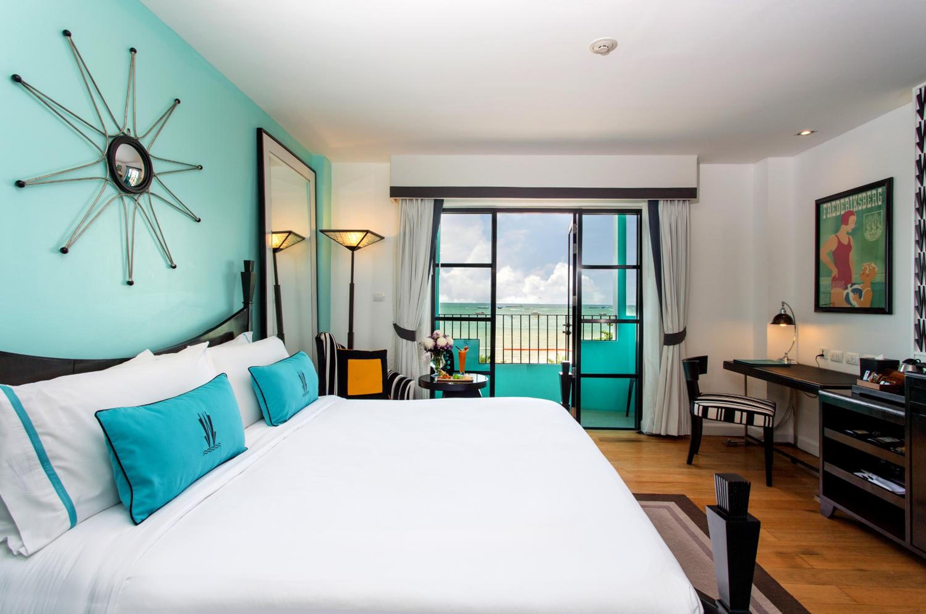 Sunset King Room with Sea View