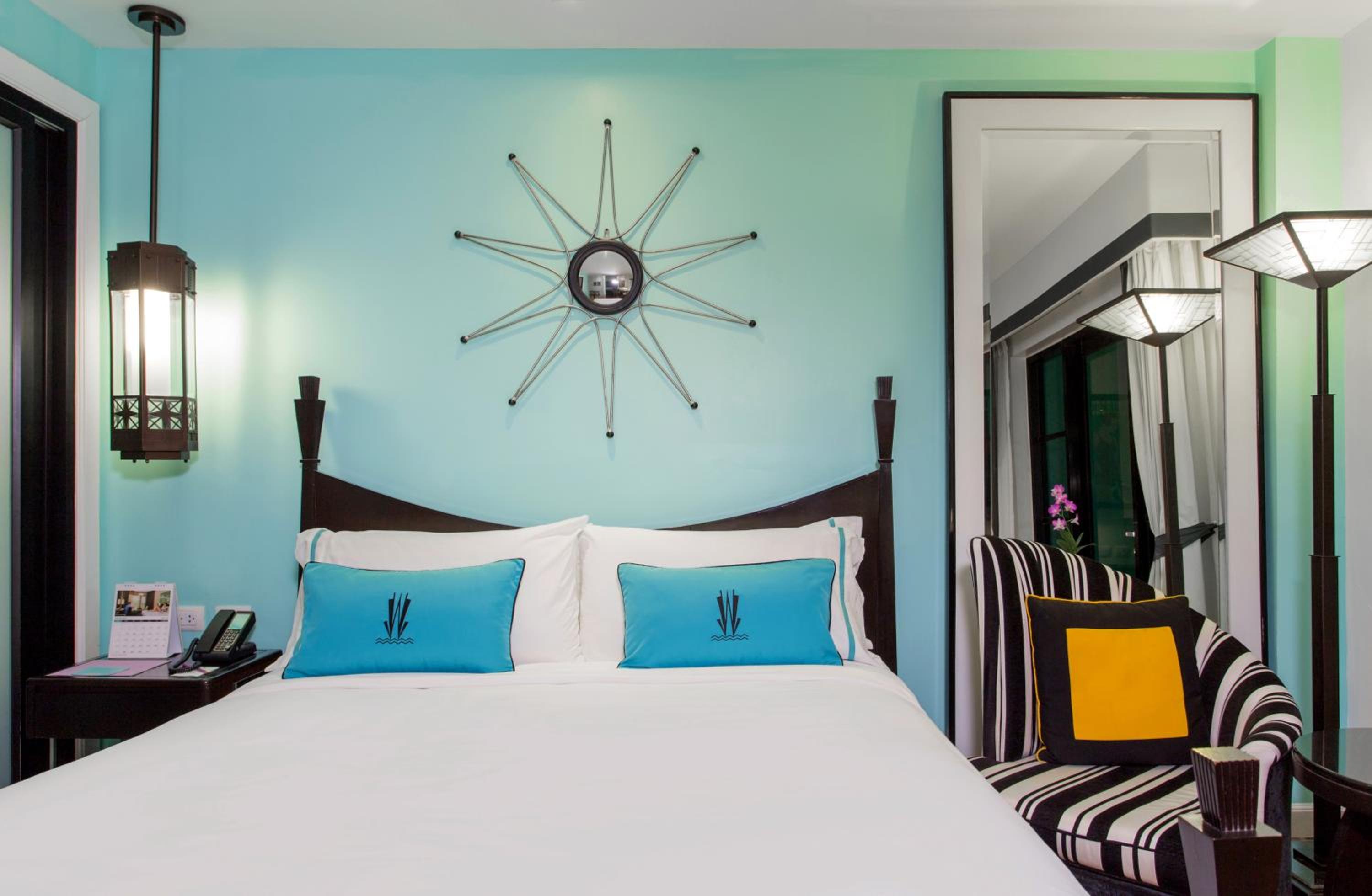 Sunset King Room with Sea View thumbnail 5