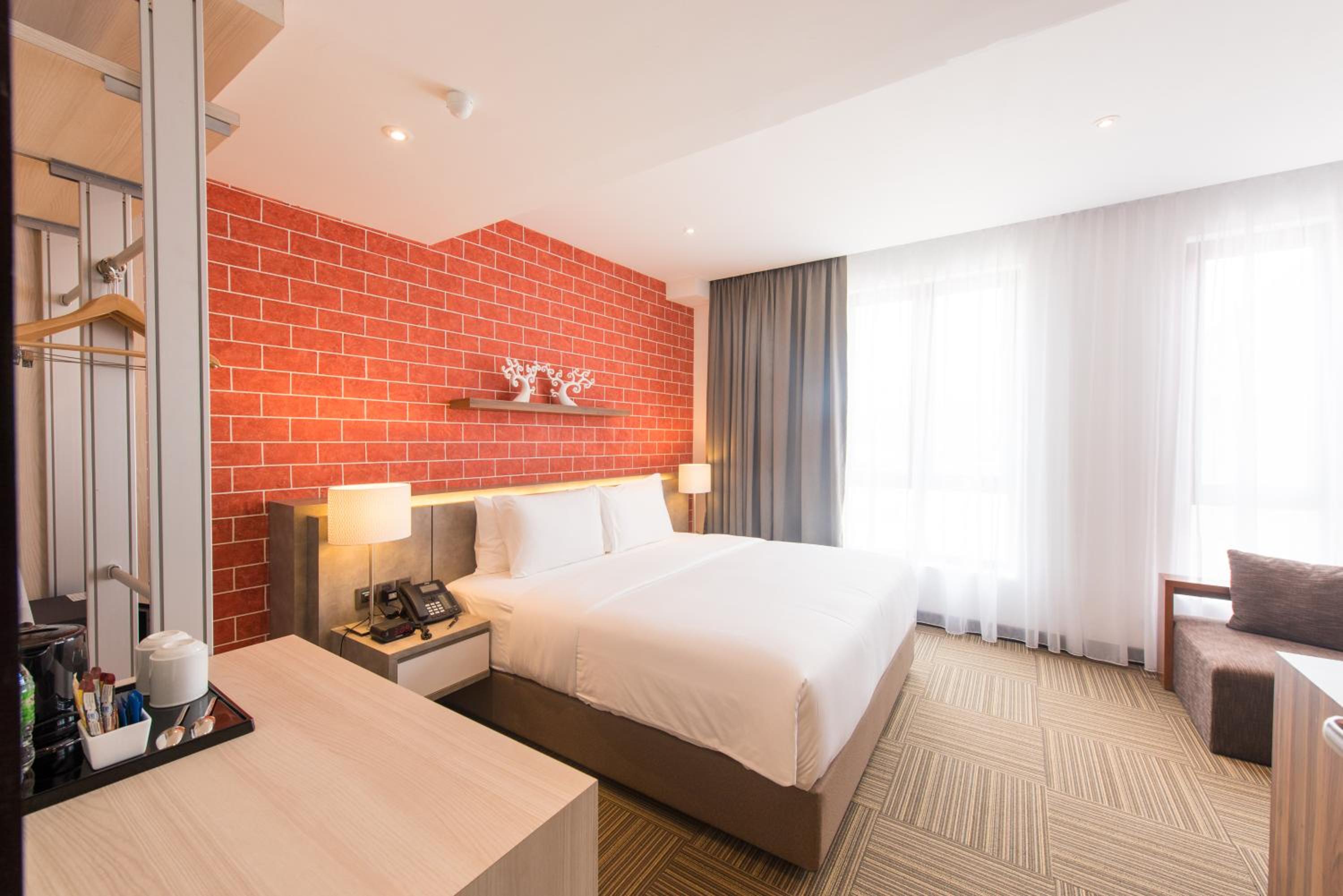 Junior Smith Suite photo 2