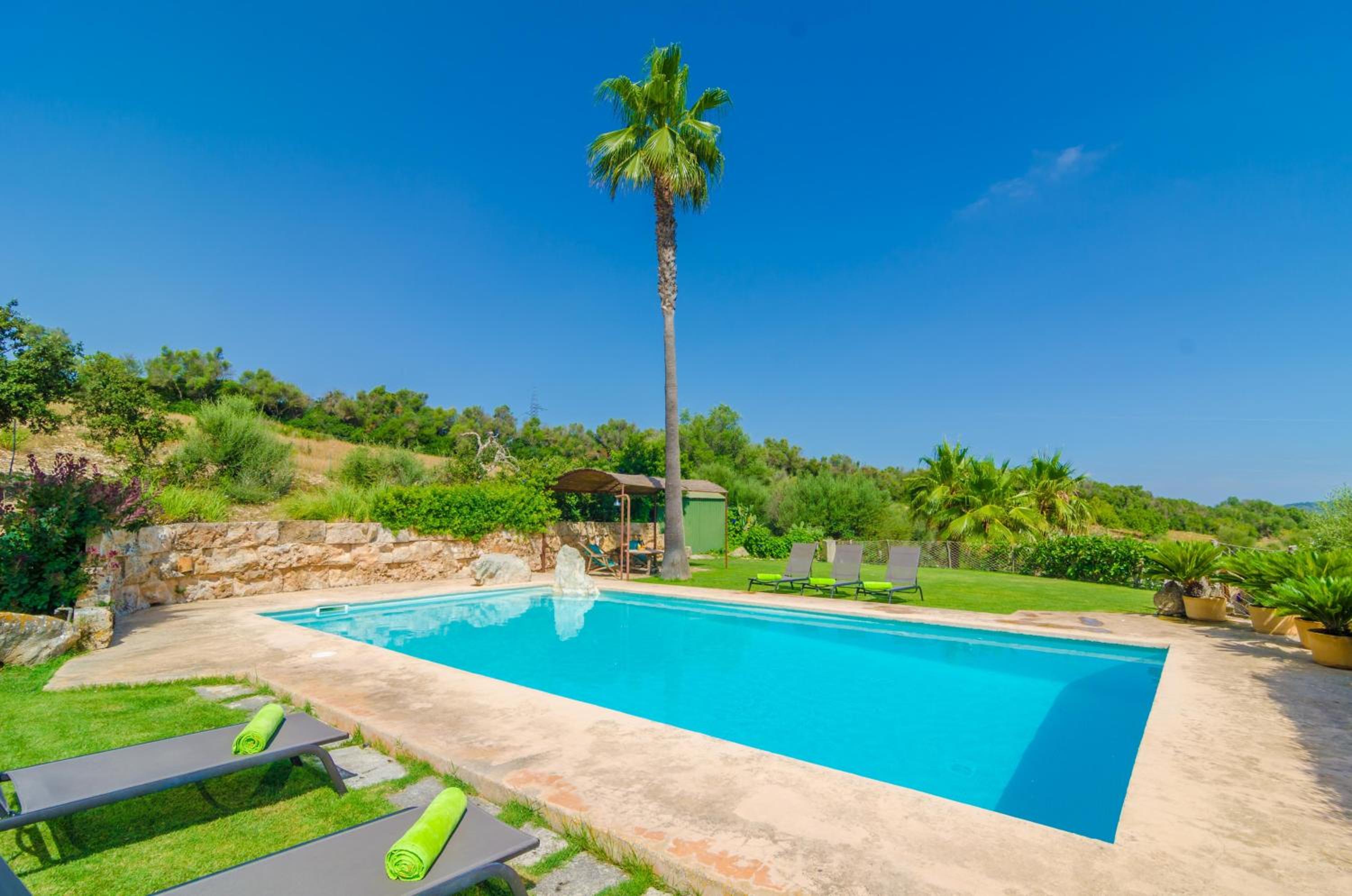 Four-Bedroom Villa photo 2
