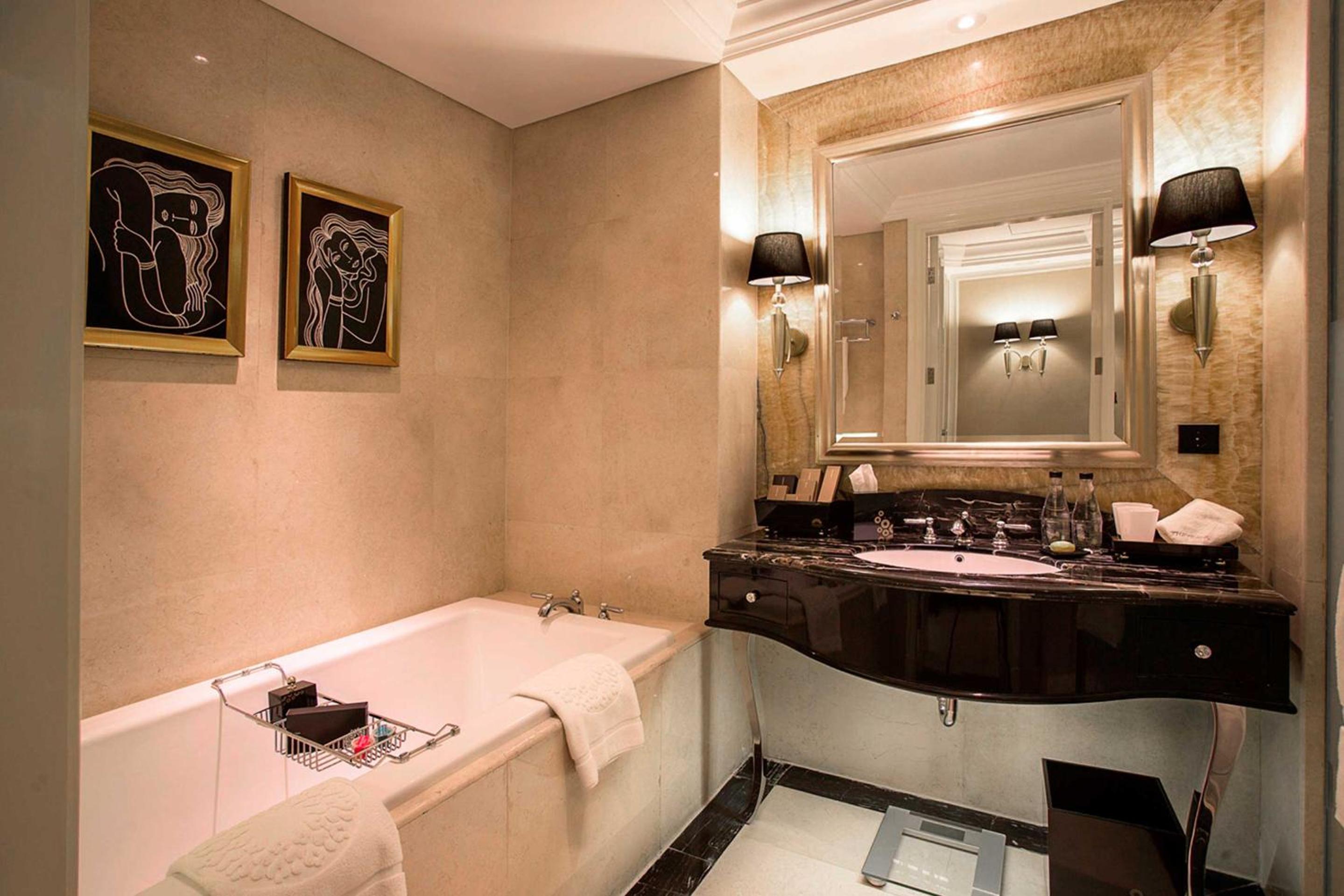 Premier Room - Photo 6