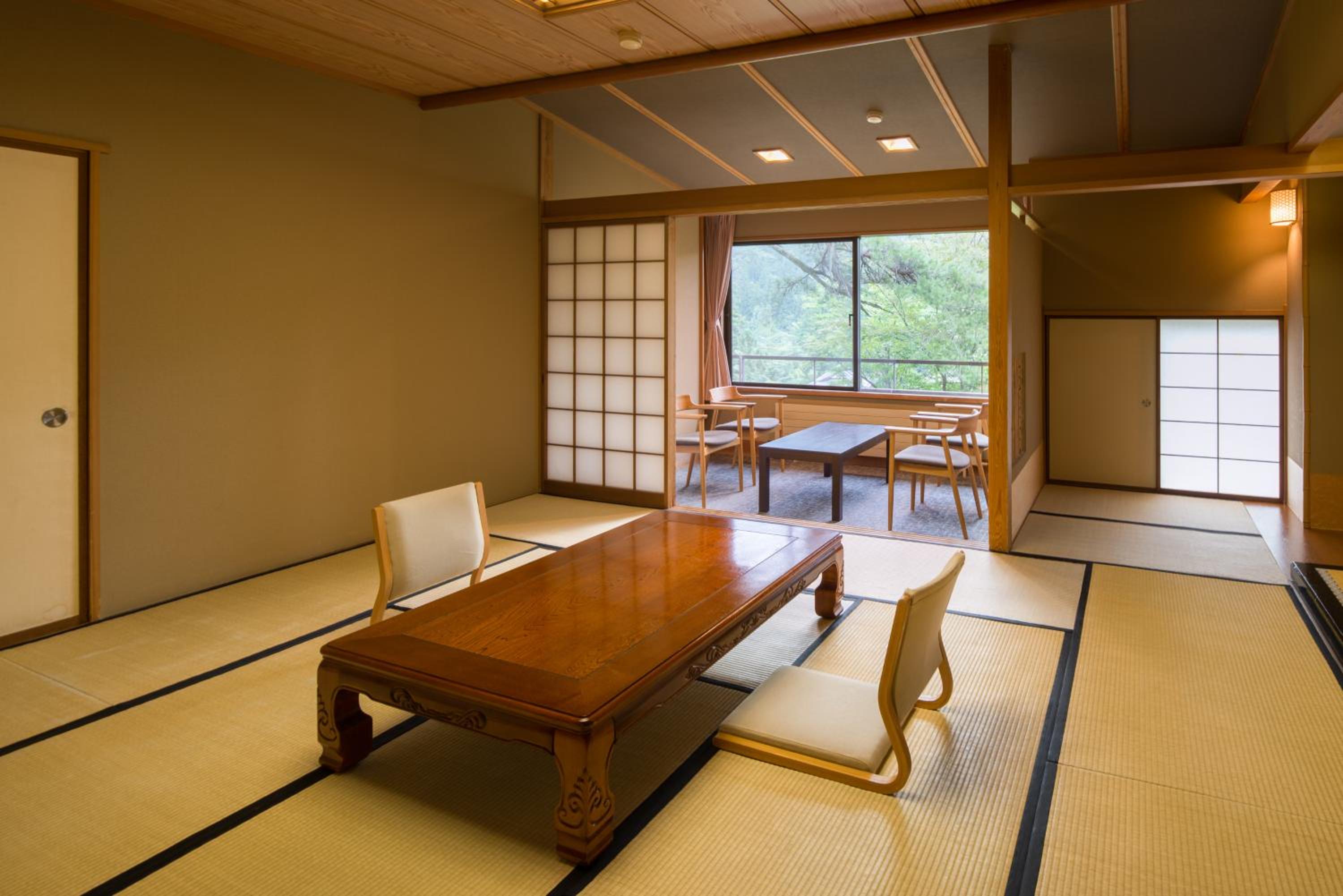 Japanese-Style Standard Room with Shared Bathroom and Private Toilet photo 1