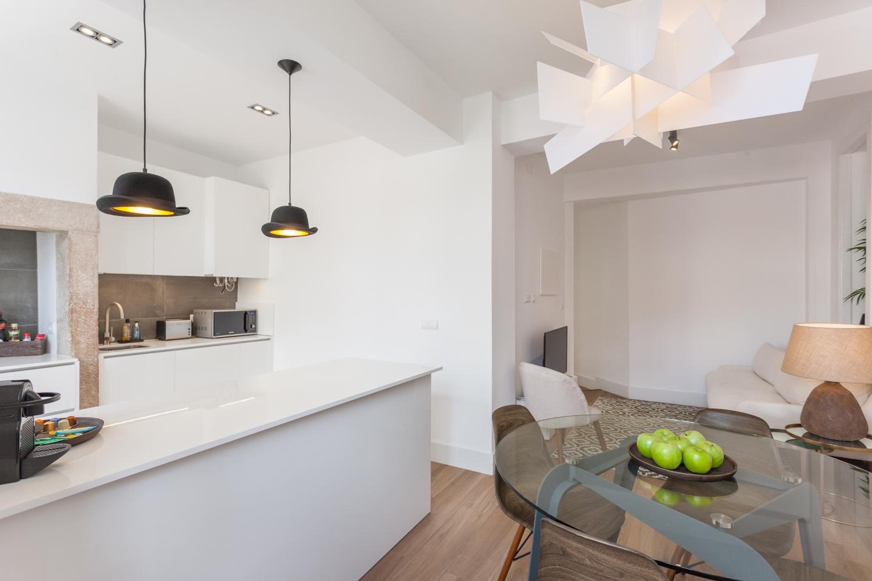 Apartment - Ground Floor - Photo 2