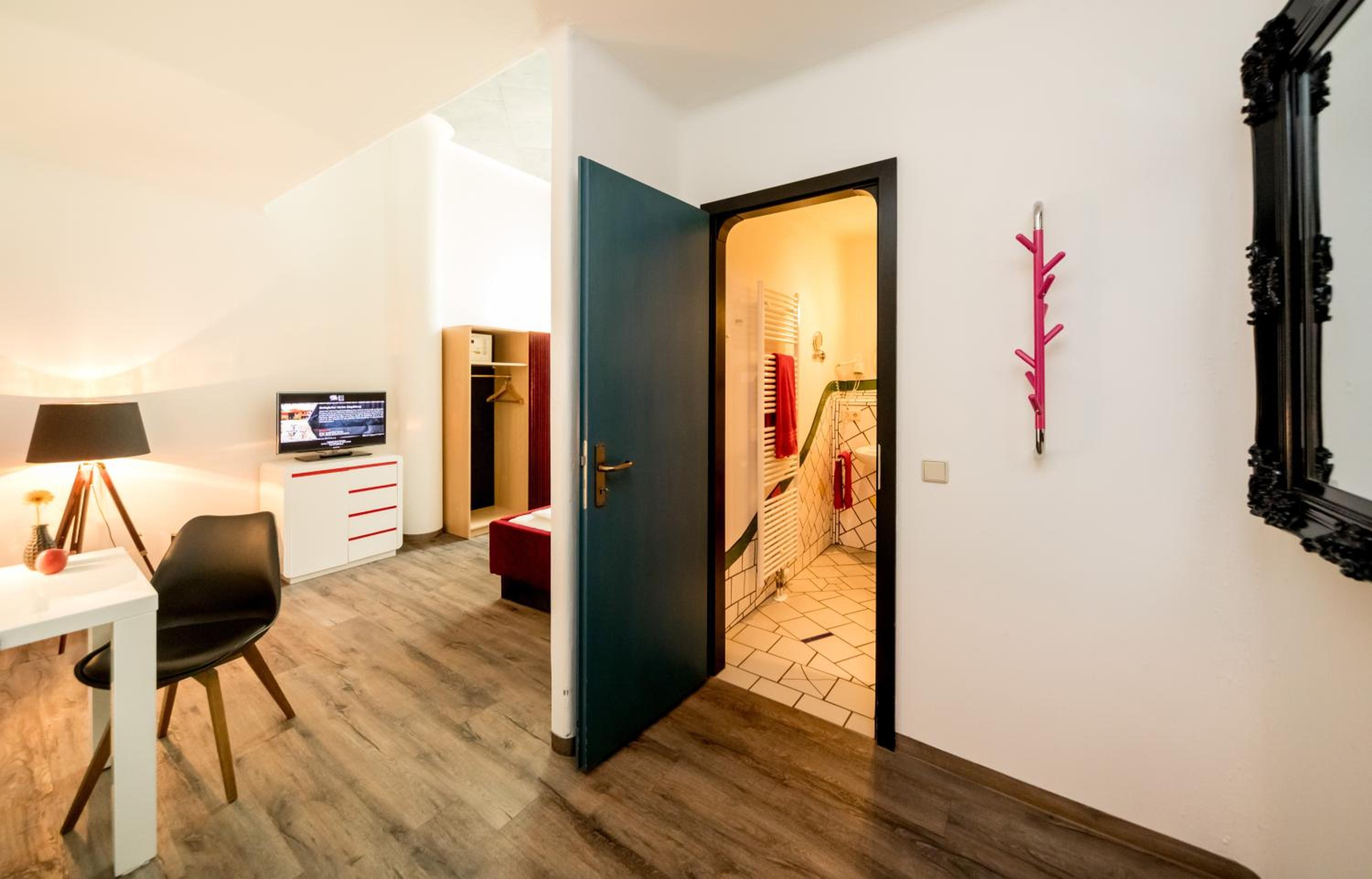 Comfort Single Room
