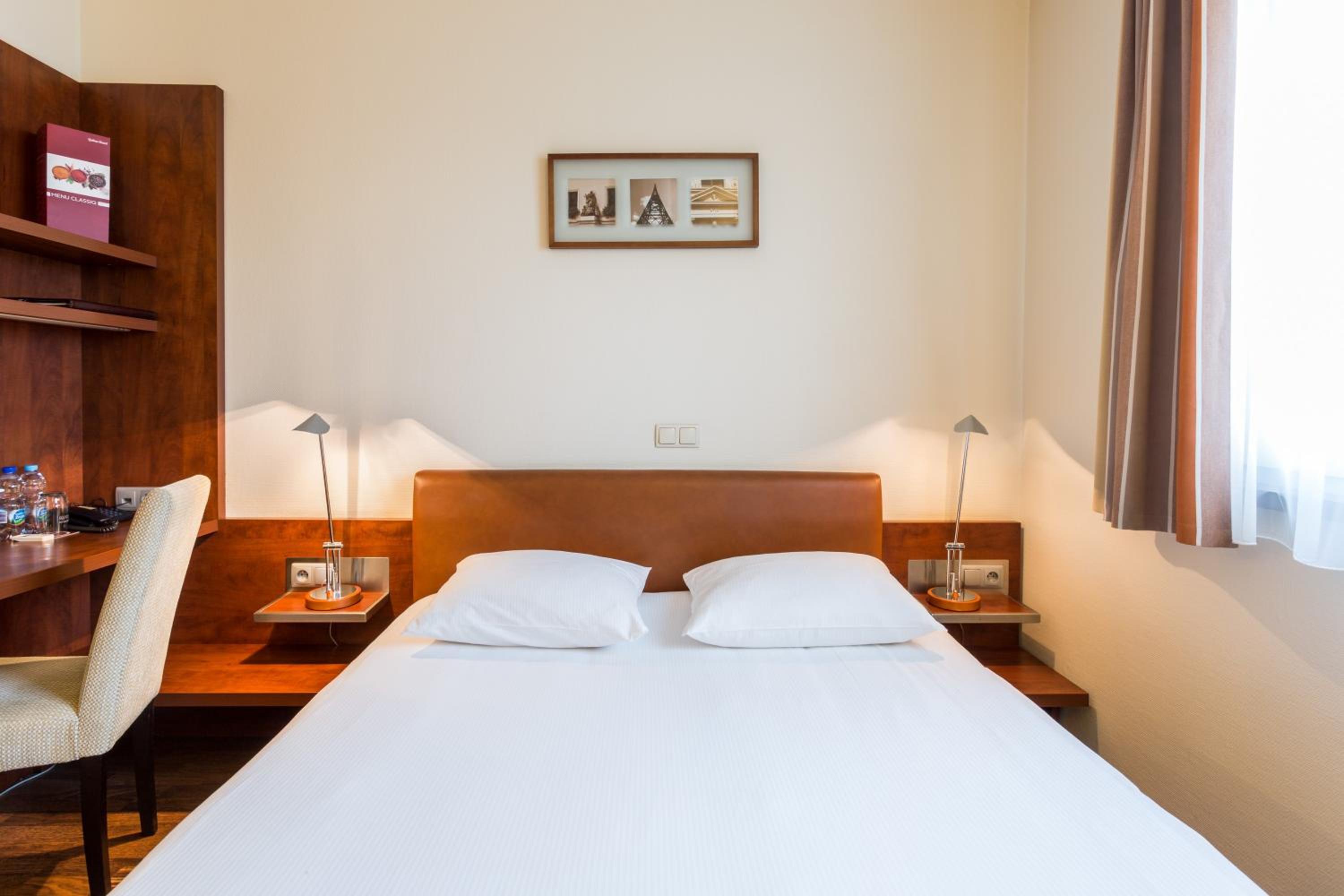 Double Room - Photo 1