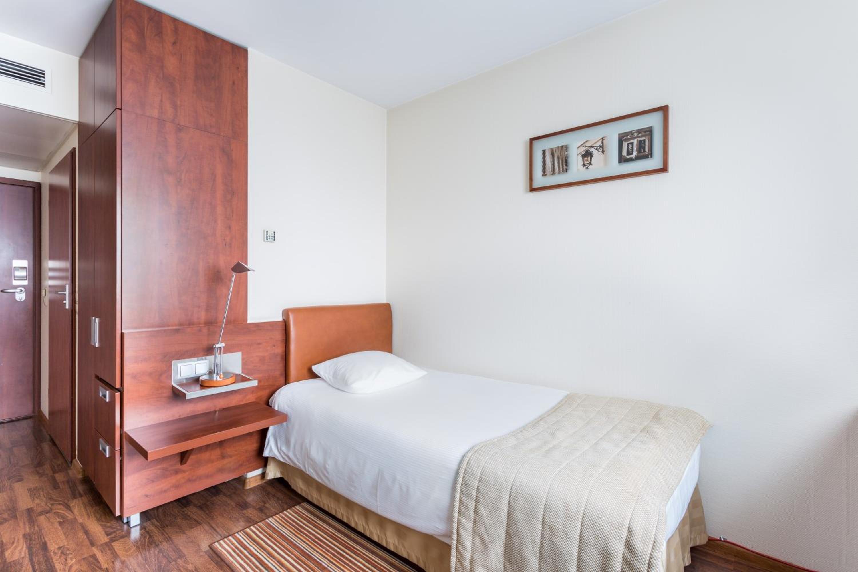 Single Room photo 3