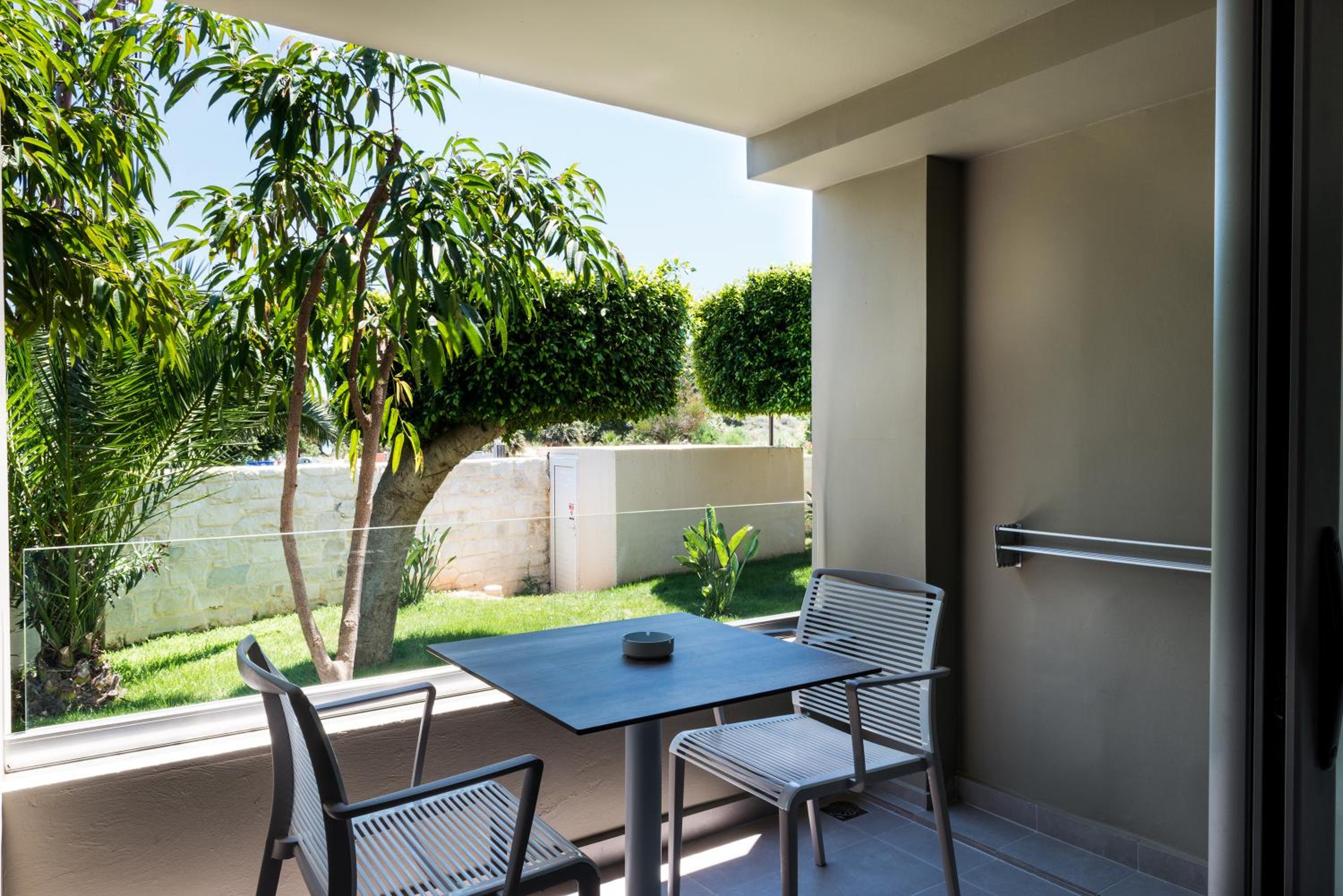 Two-Bedroom Maisonette with Sea View photo 3