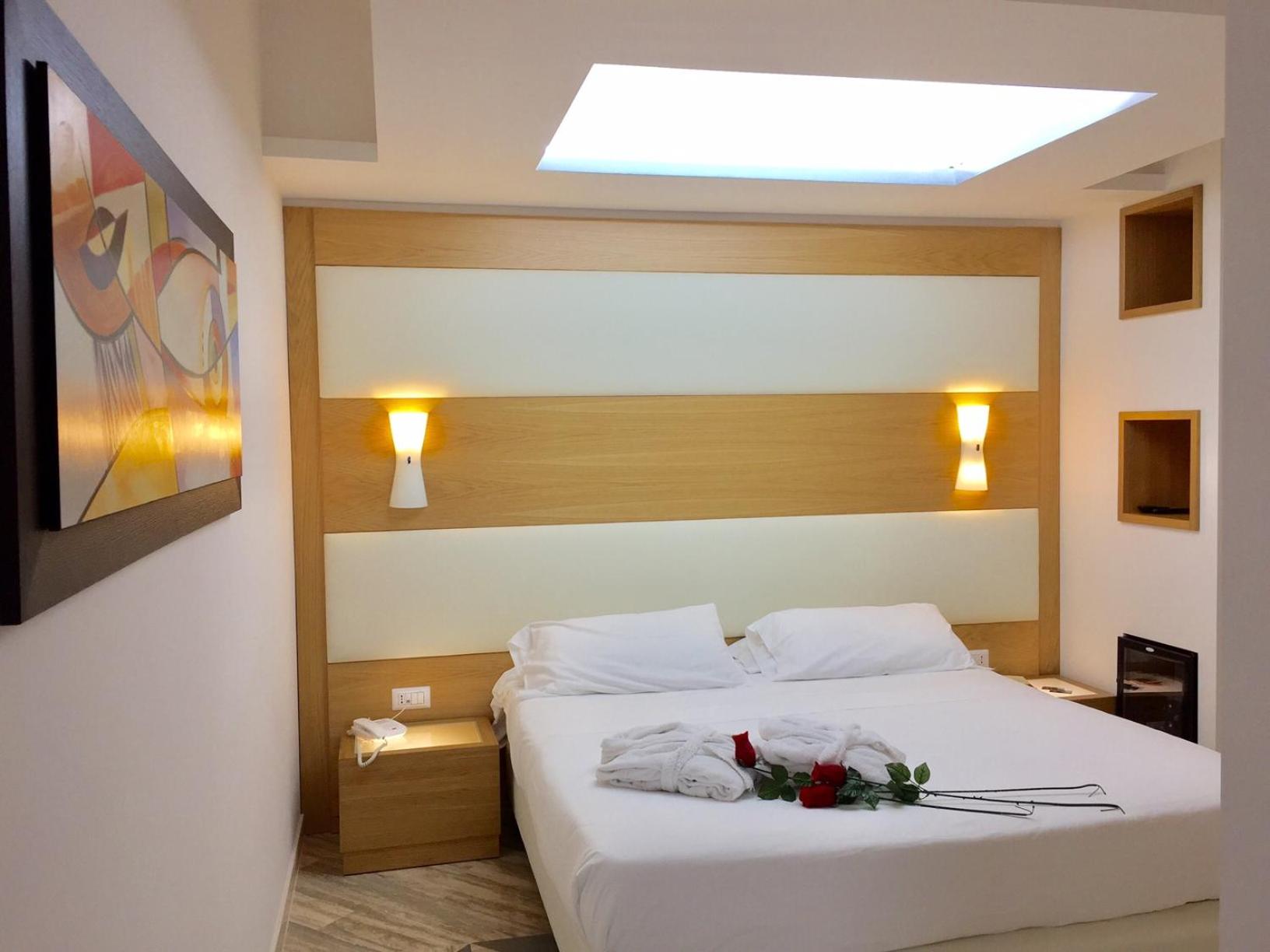 Suite - Photo 2