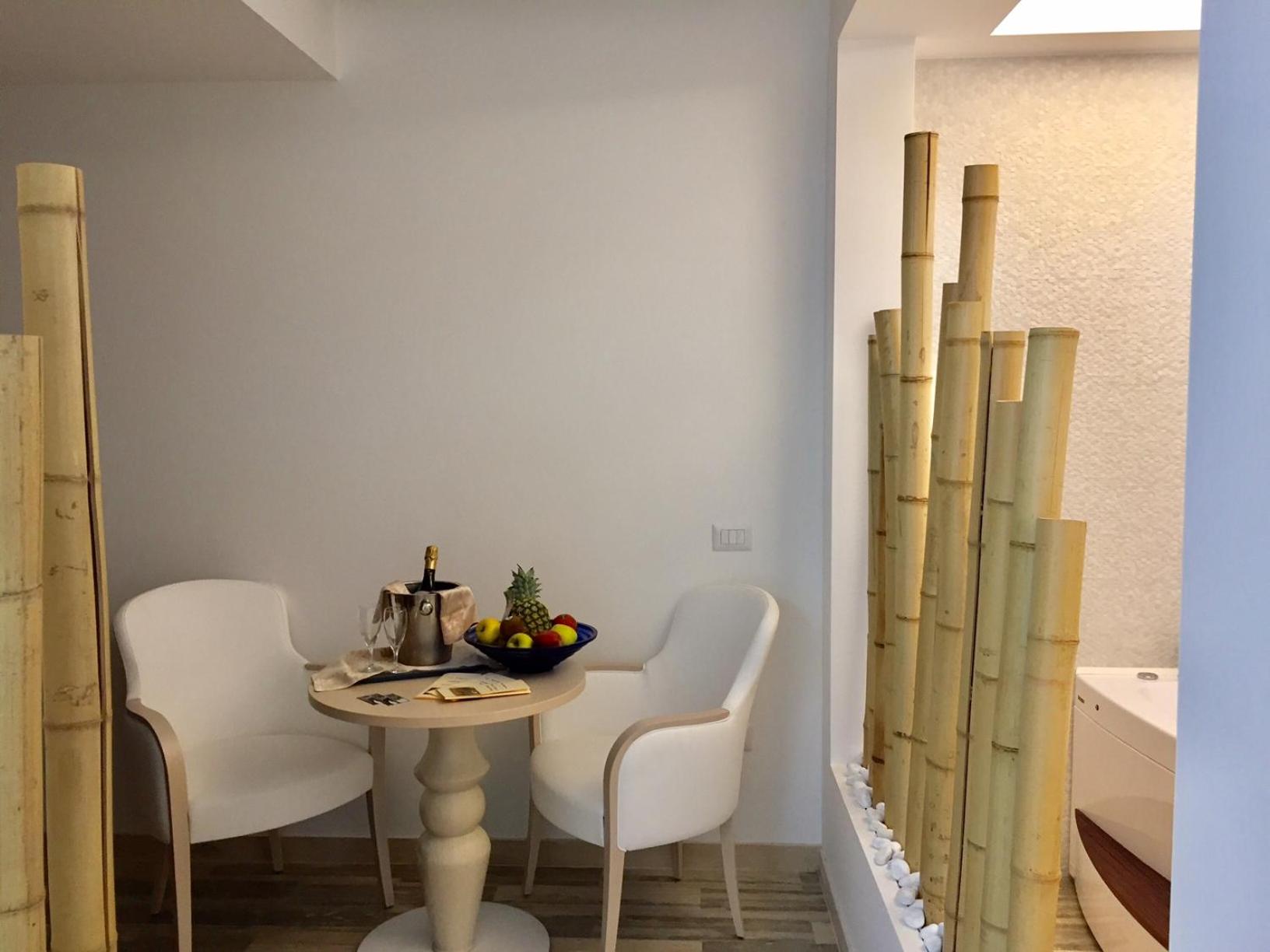 Suite - Photo 4