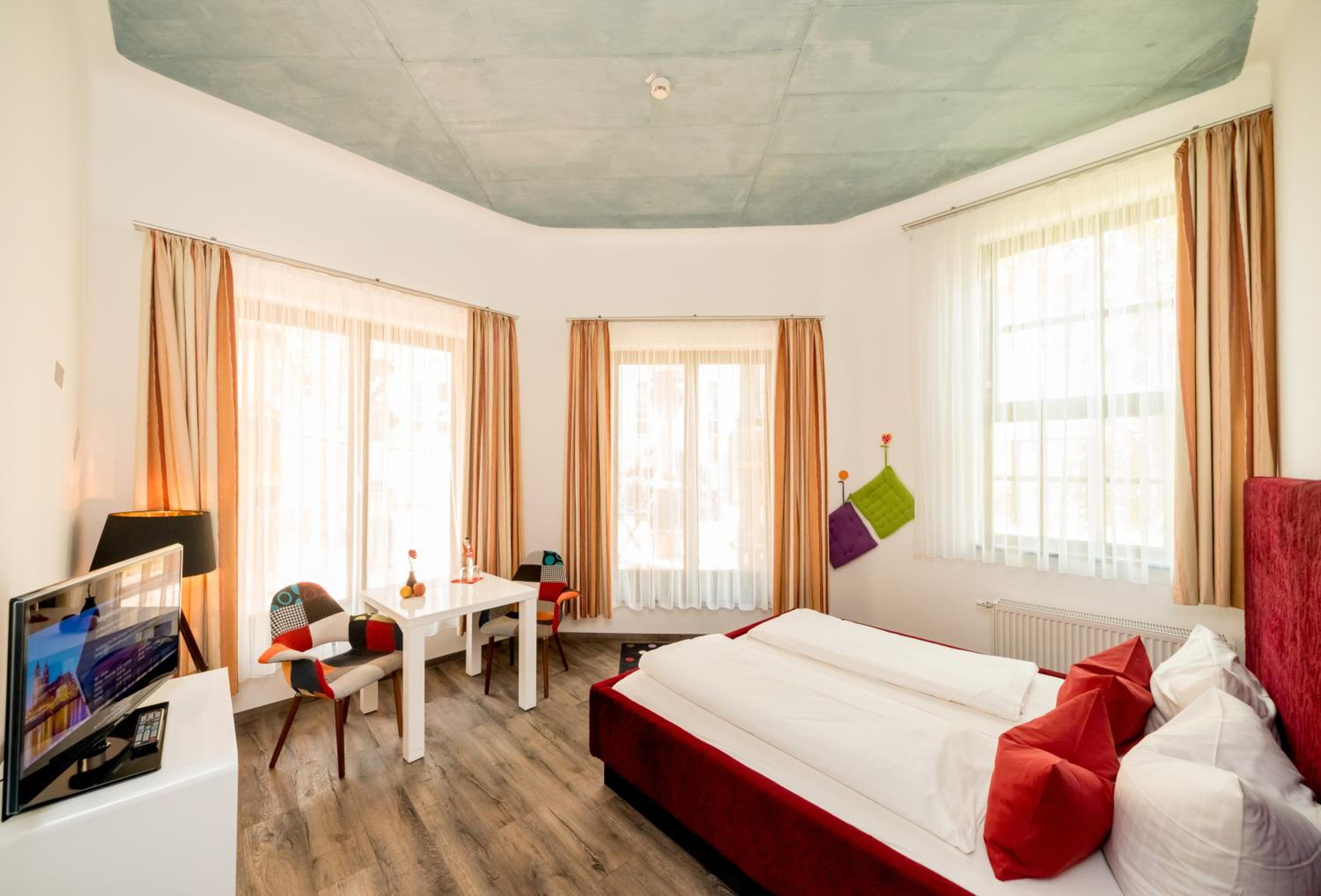 Deluxe Double Room with Terrace photo 2