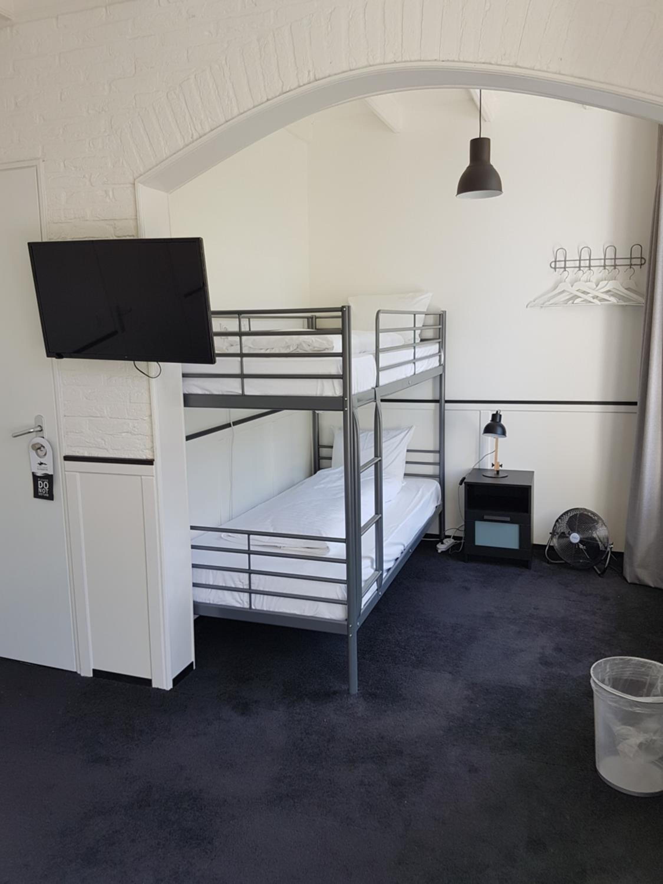 Quadruple Room - Photo 3