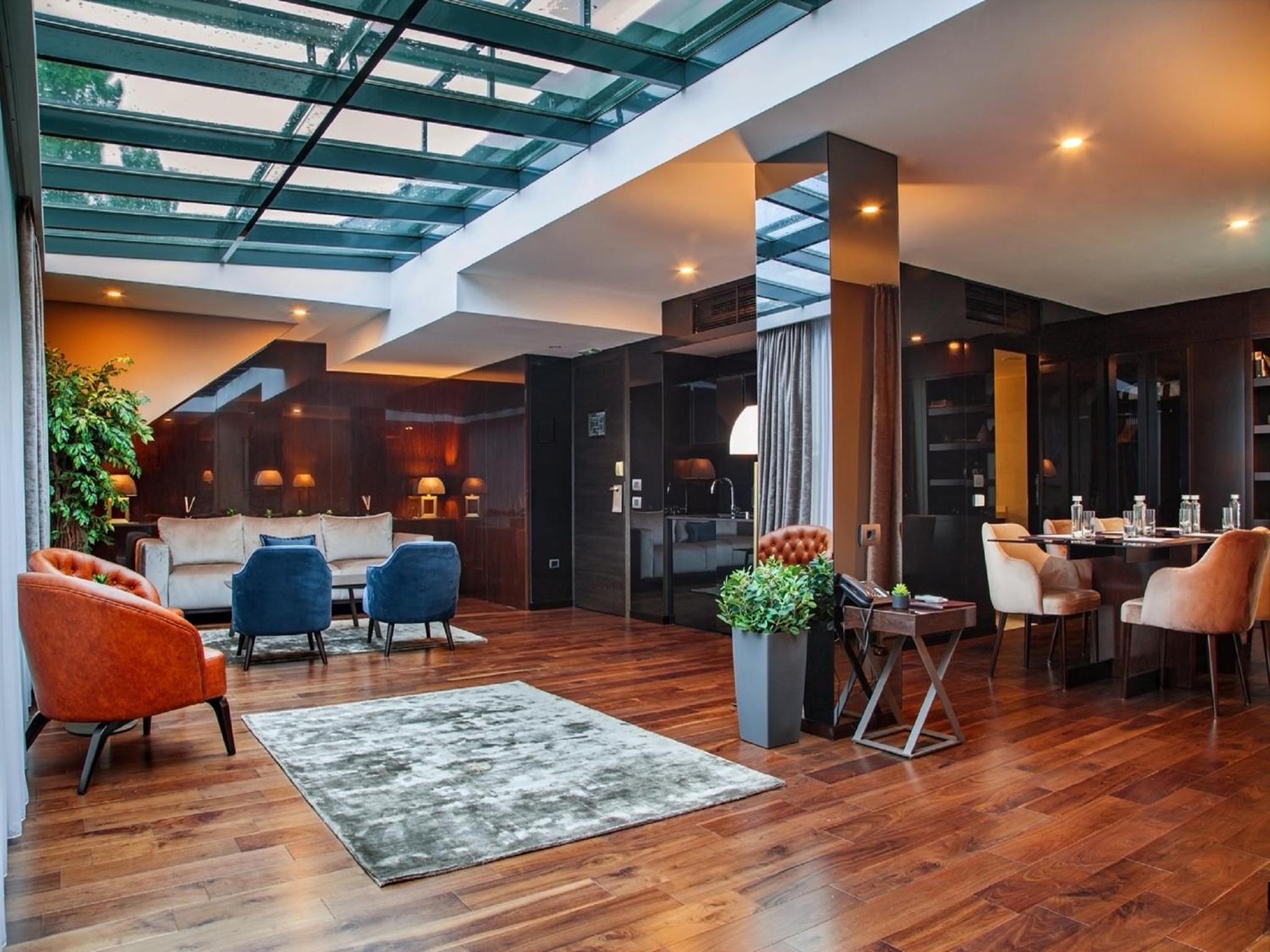Executive Suite photo 1