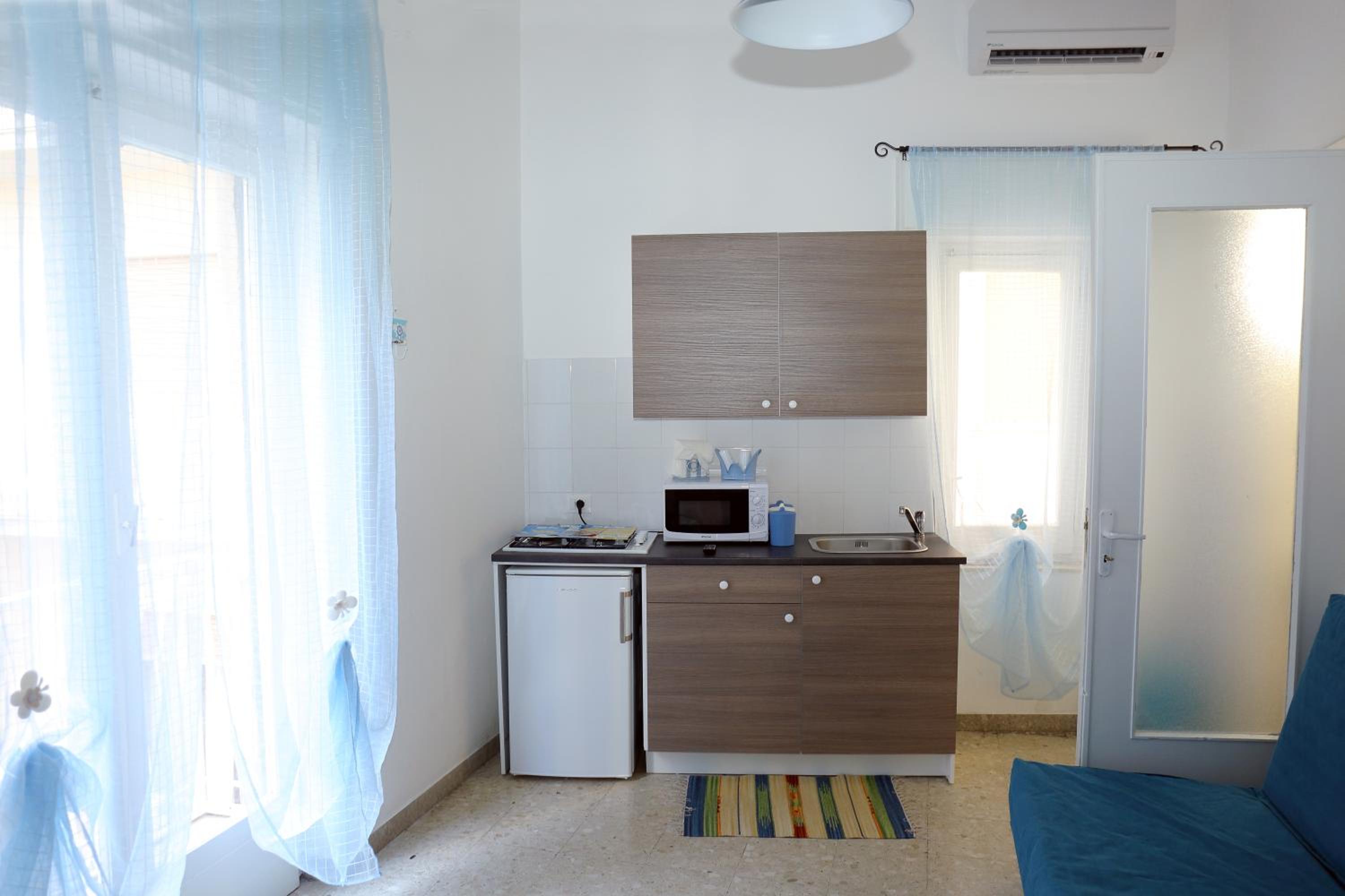 Apartment - First Floor  - Photo 5