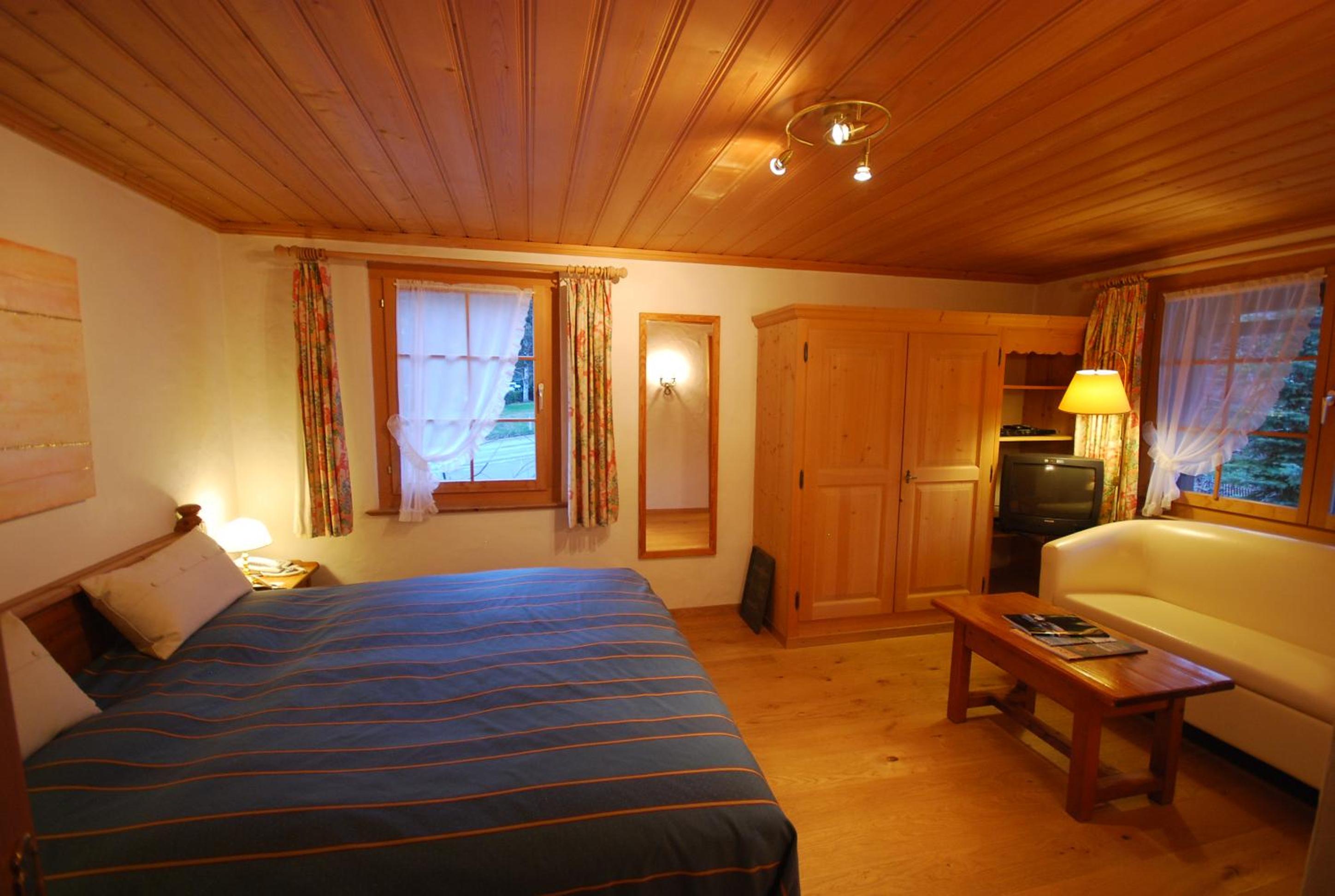 Double Room with Street View