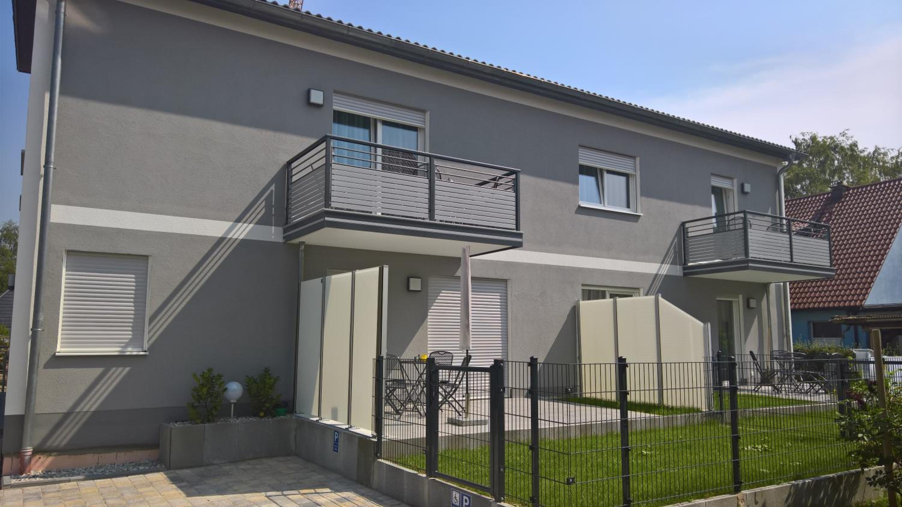 Apartment with two terraces