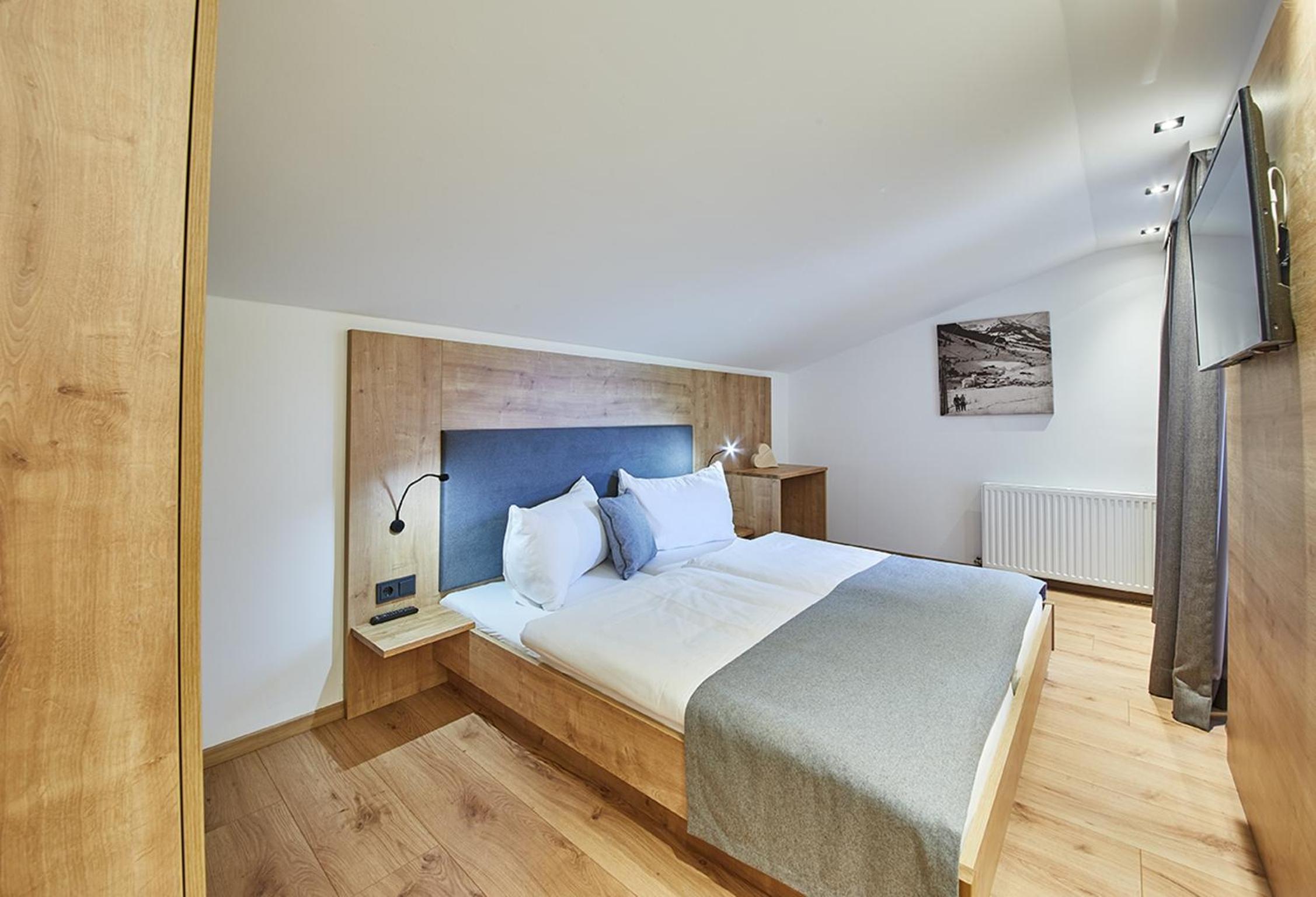 Three-Bedroom Apartment with Infrared Cabin photo 1