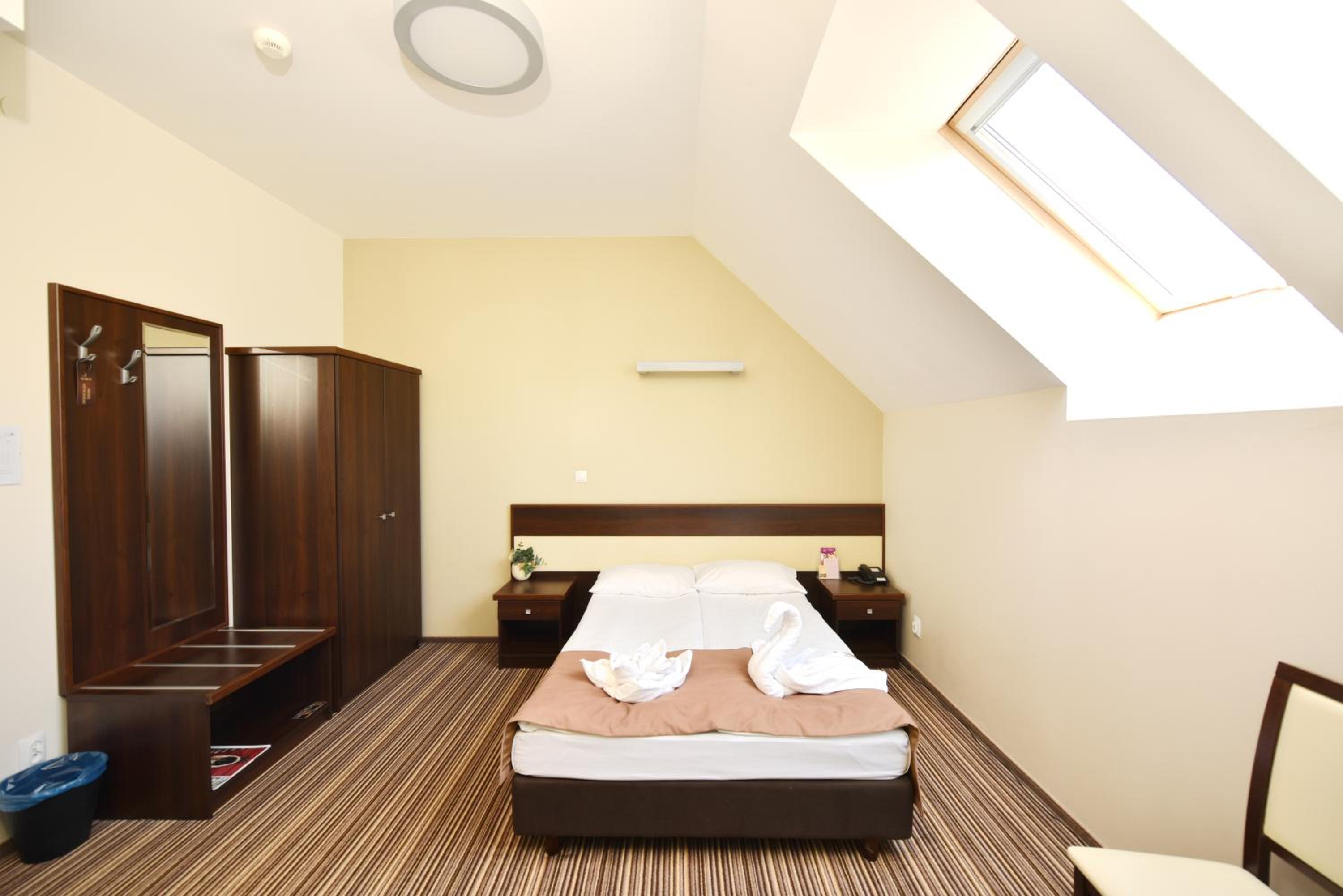 Double Or Twin Room photo 3