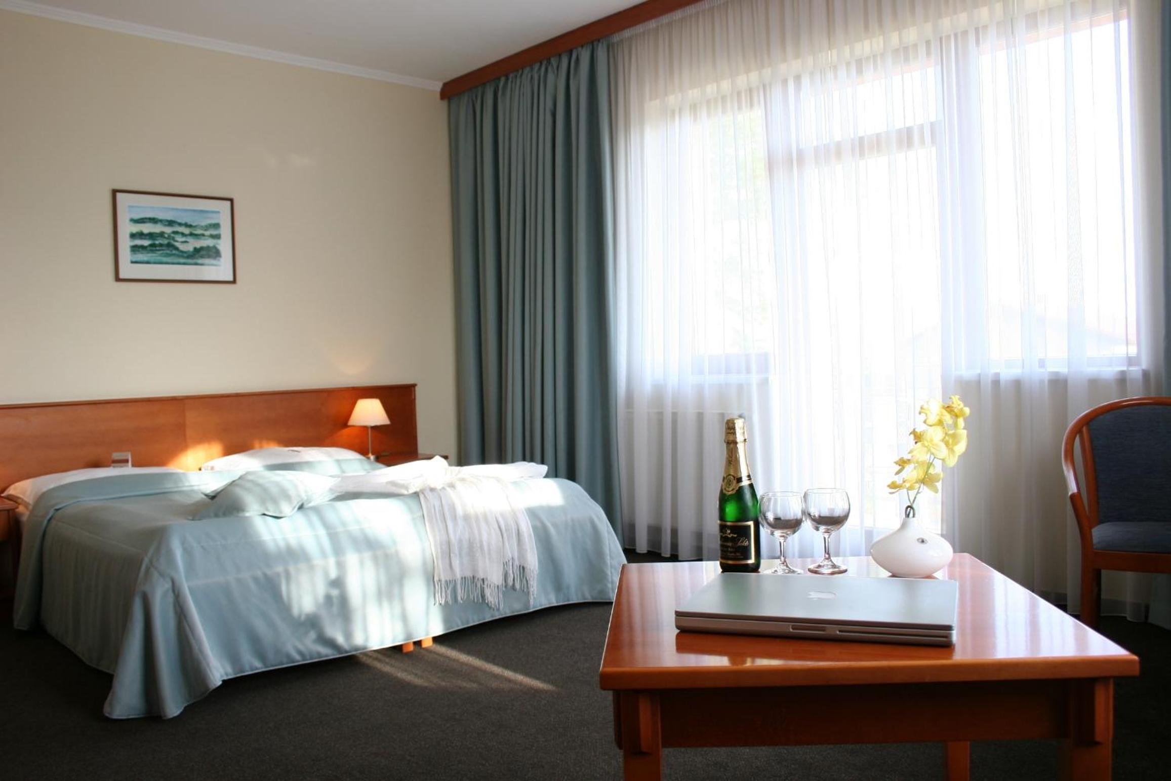 Double or Twin Room - Photo 1