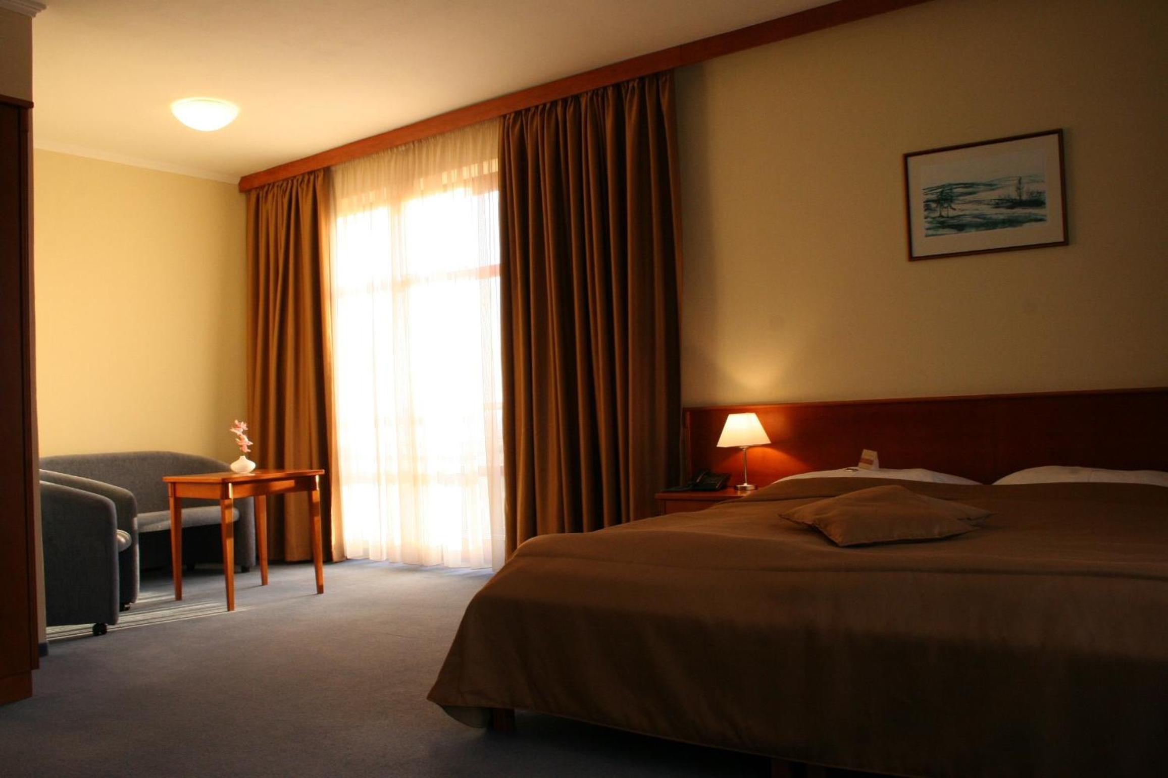 Double or Twin Room - Photo 15
