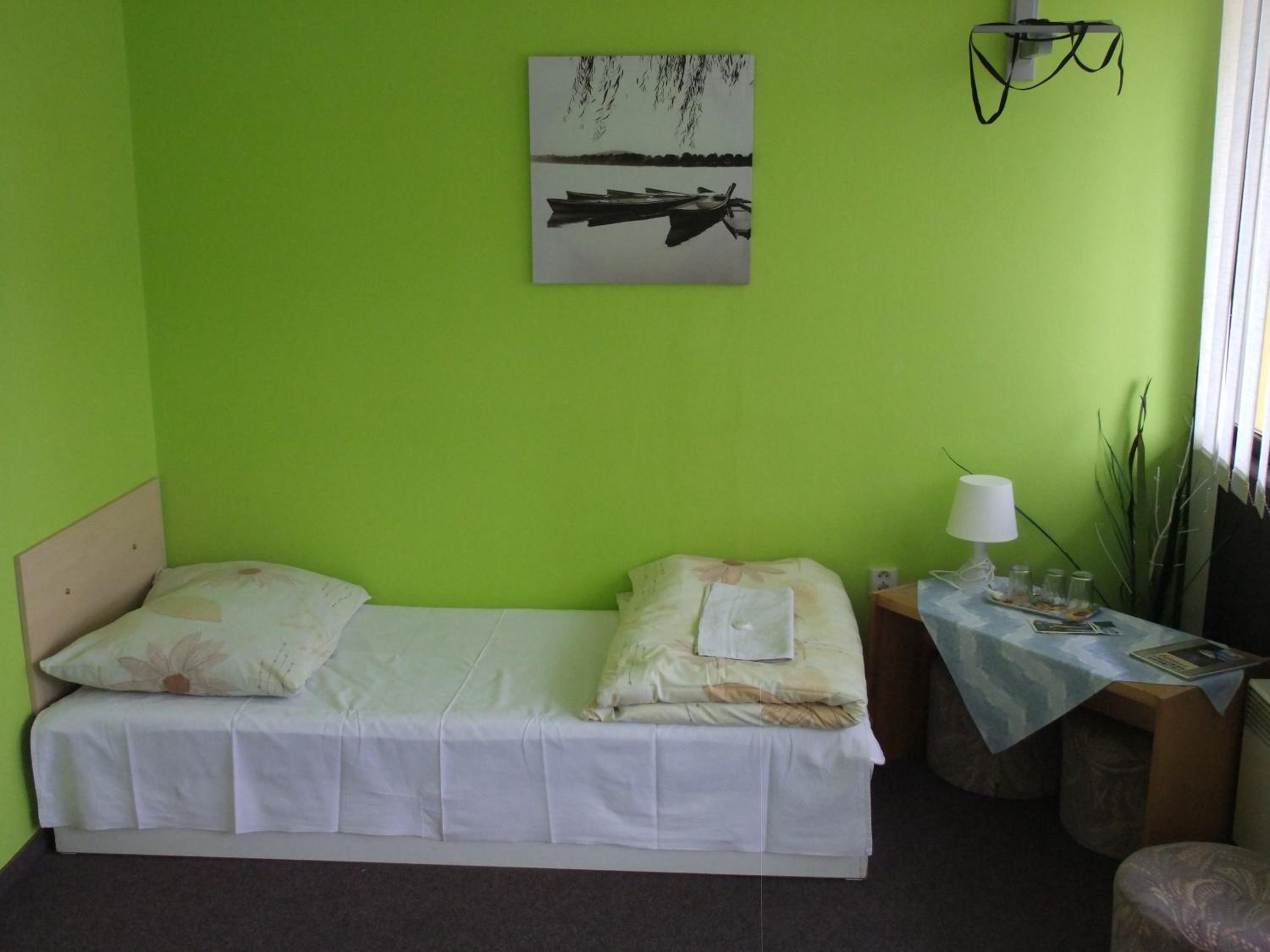 Triple Room - Photo 8