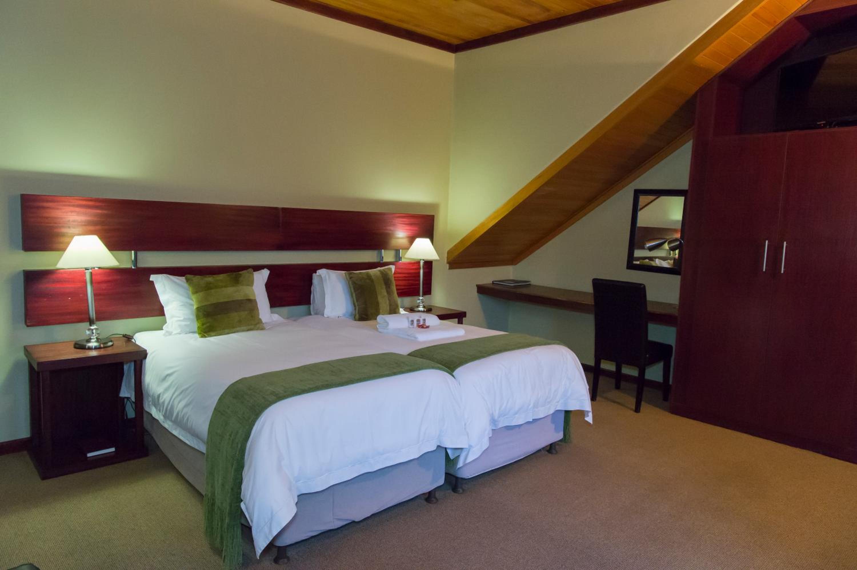 Family Suite  - Room 12 photo 2