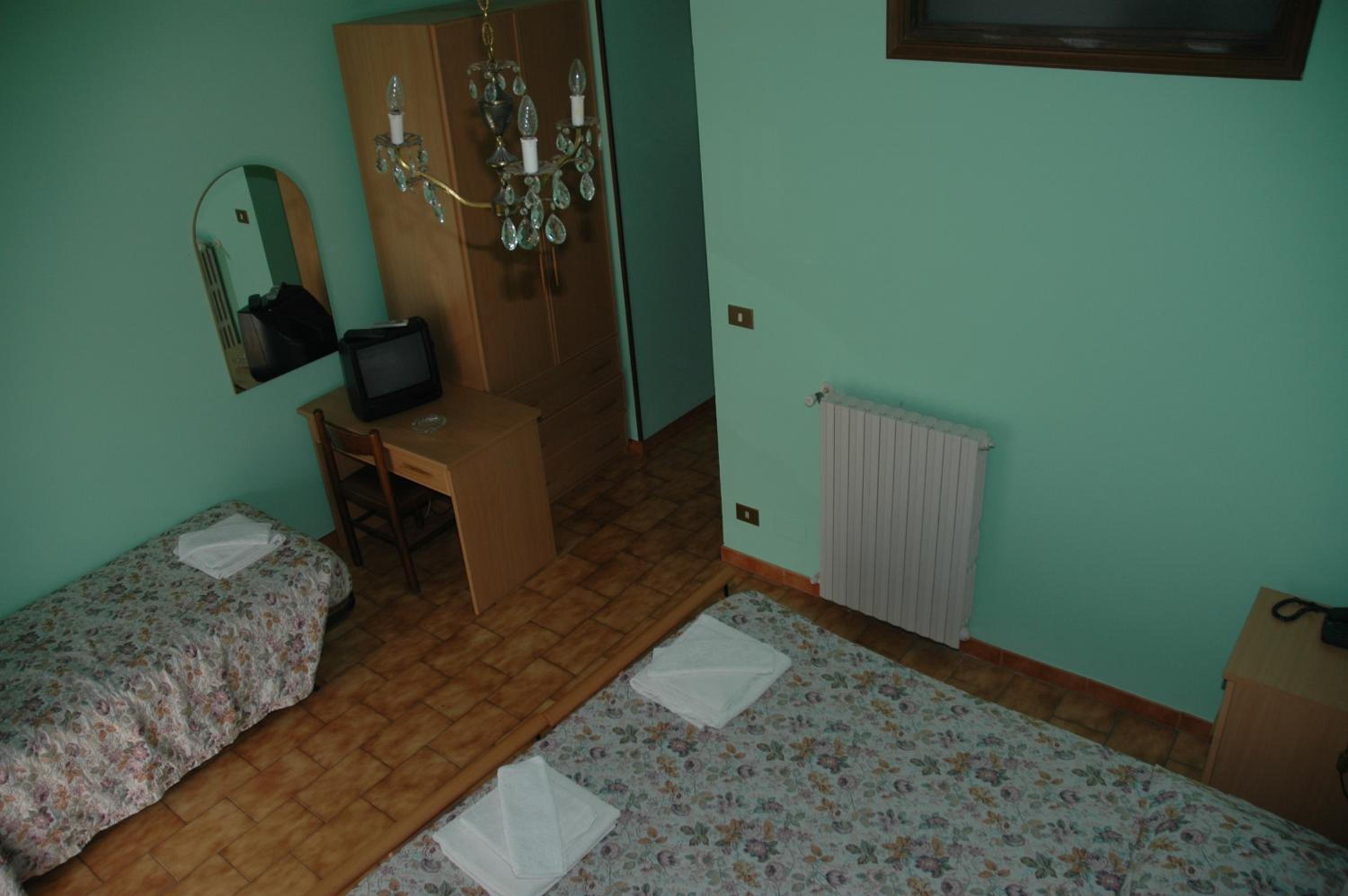 Triple Room with Private Bathroom photo 1