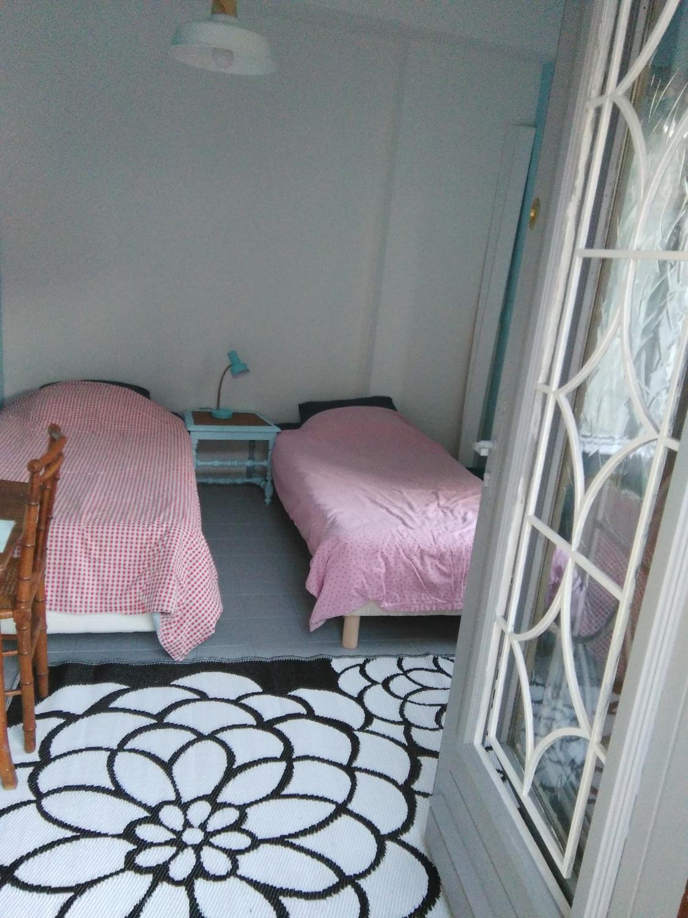 Quadruple Room - Photo 11