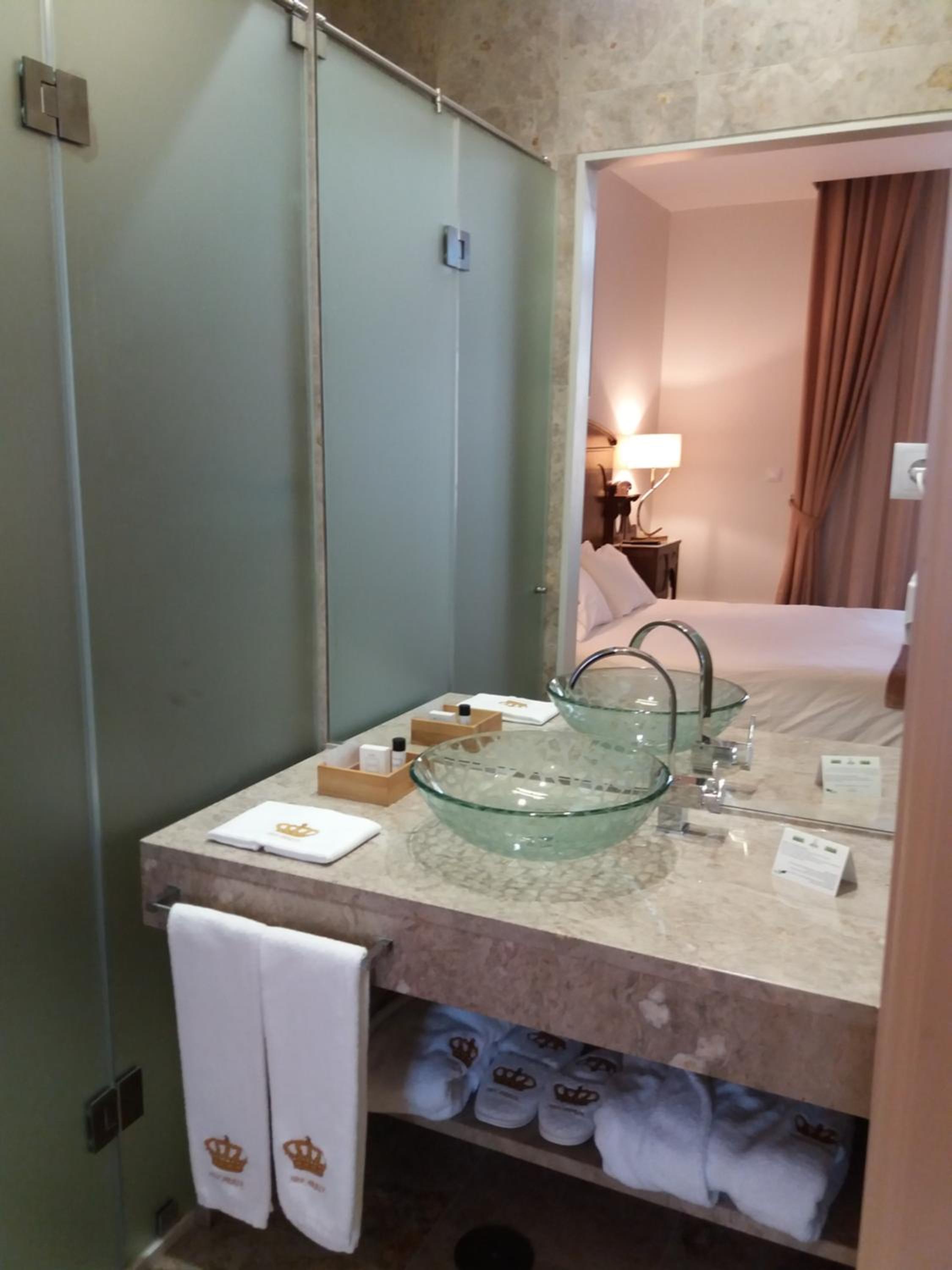 Superior Double or Twin Room photo 2