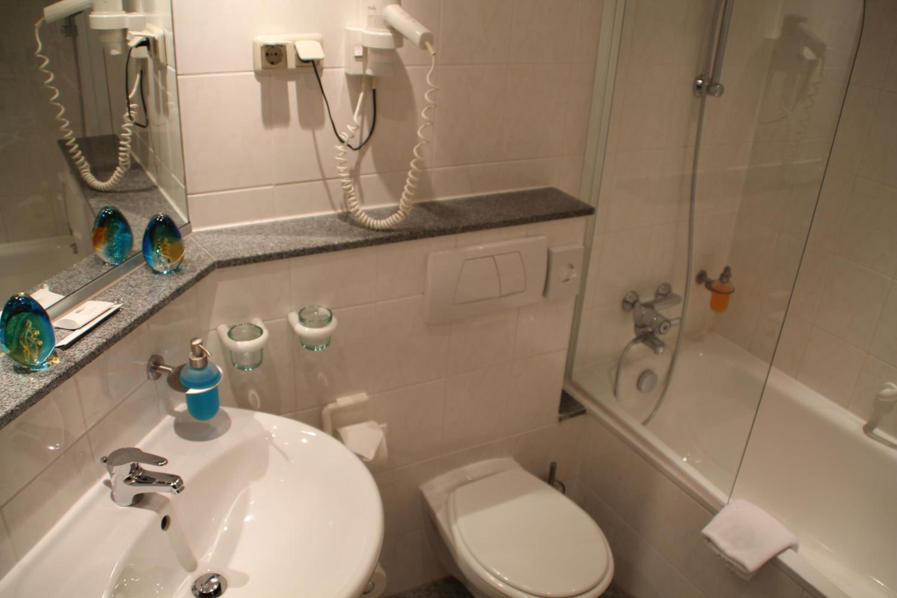 Double Room - Photo 5