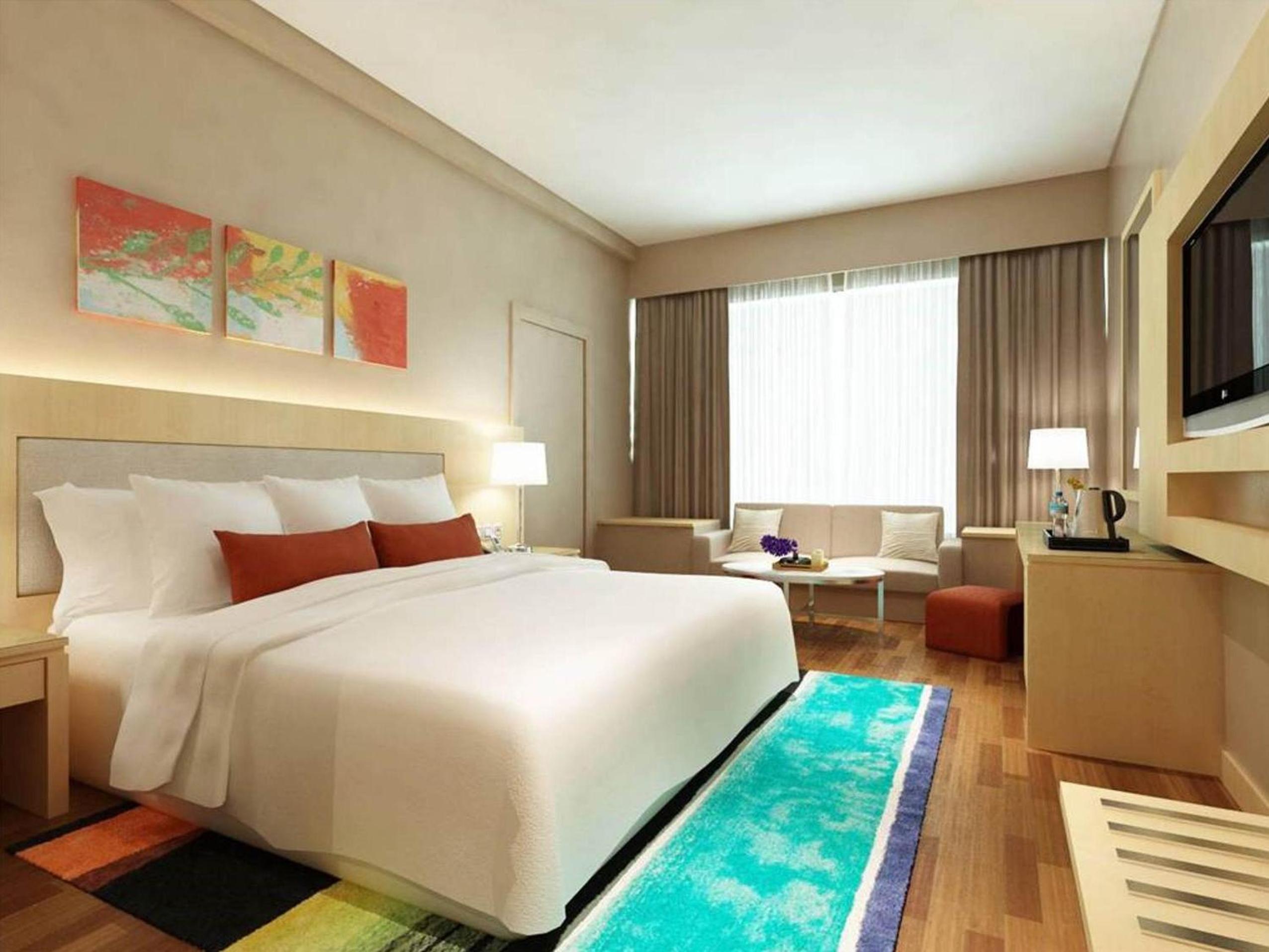 Superior King Room with Ocean View - Photo 9