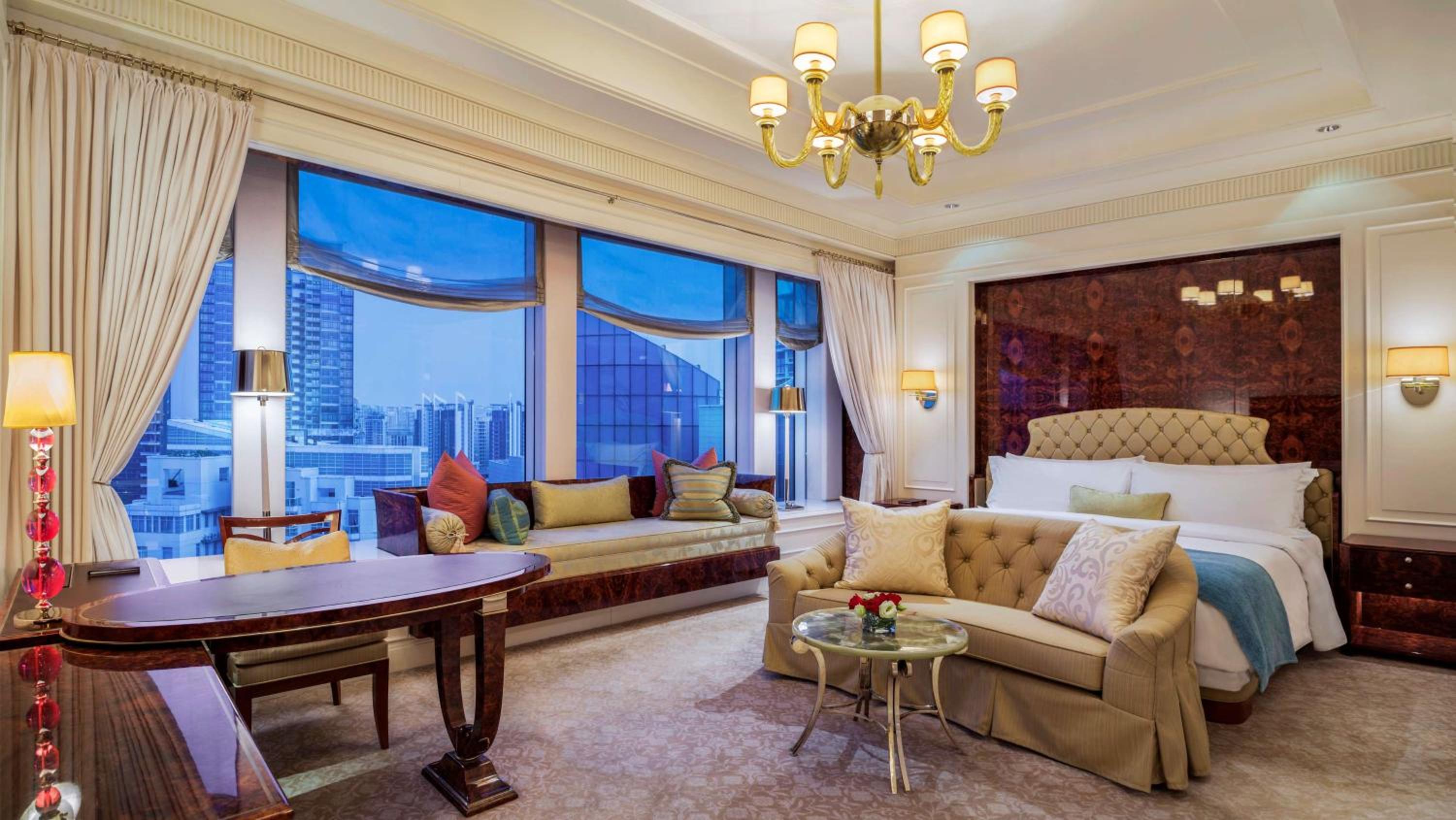 Executive Deluxe King Room photo 2