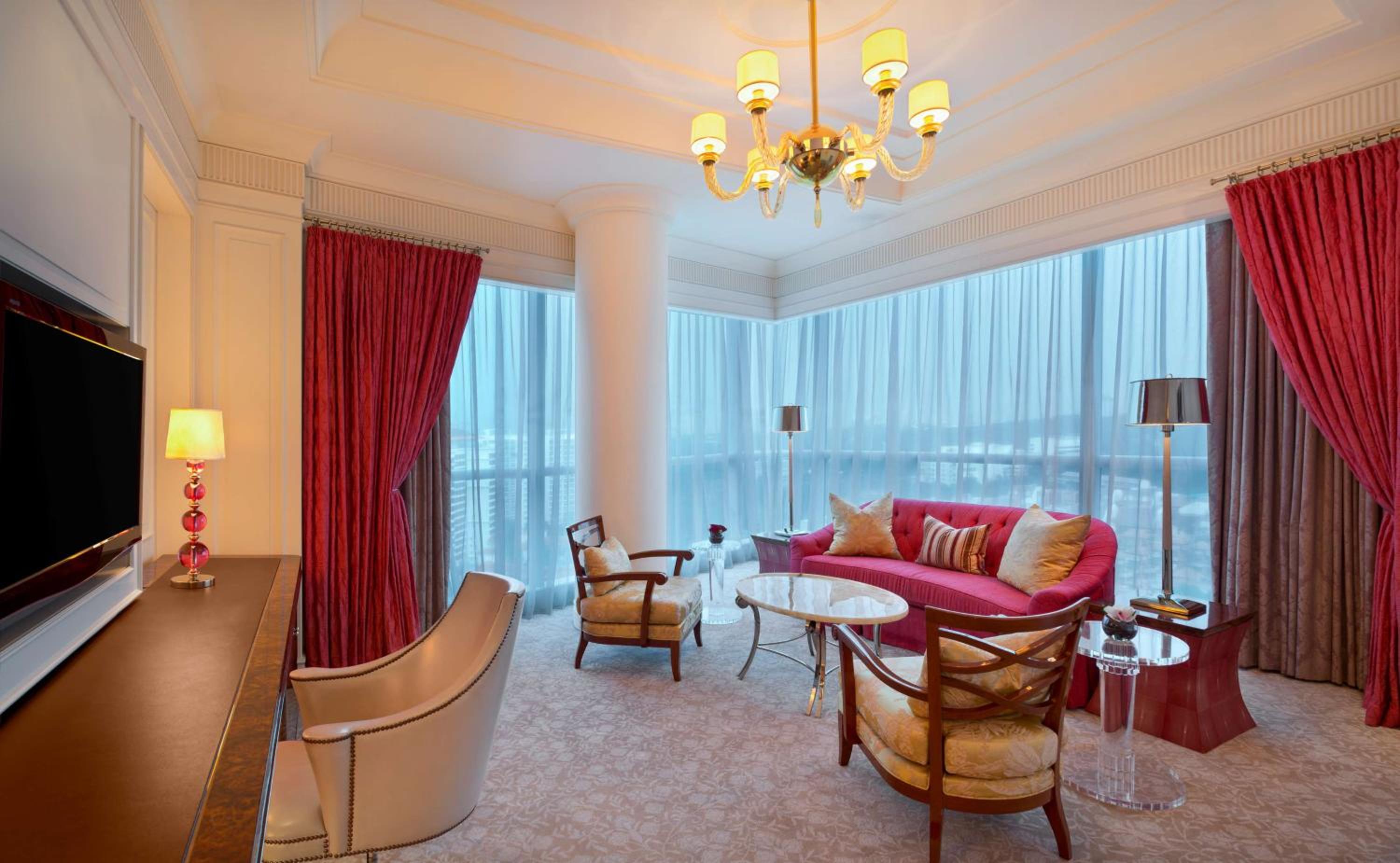 St. Regis, Suite, 1 King Bed, Botanical Garden View St. Regis, Suite, 1 King Bed, Botanical Garden View