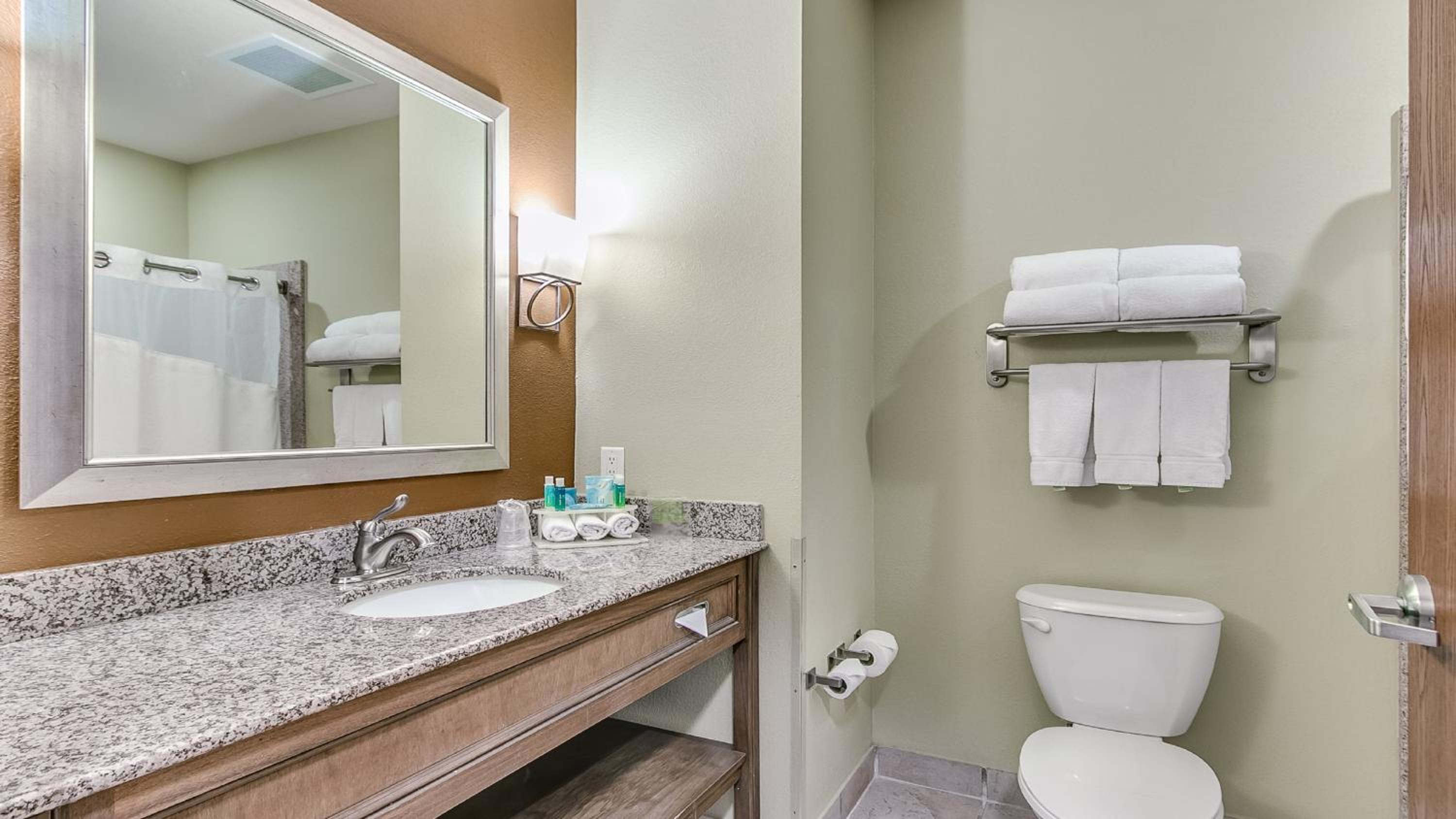 Standard Room - Photo 2
