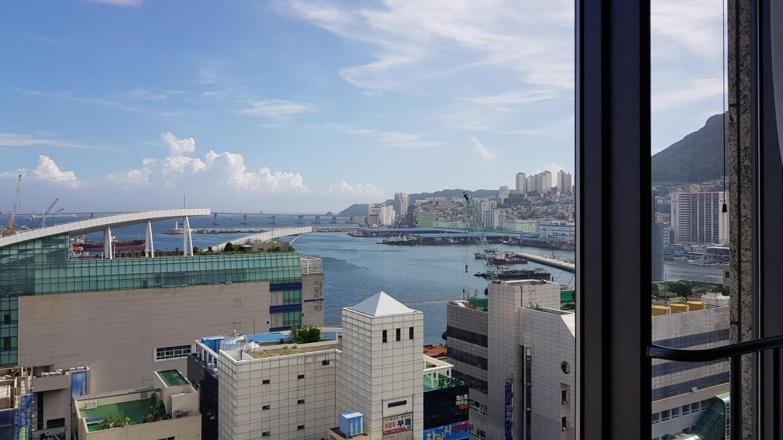 Standard Twin Room with Sea View photo 2
